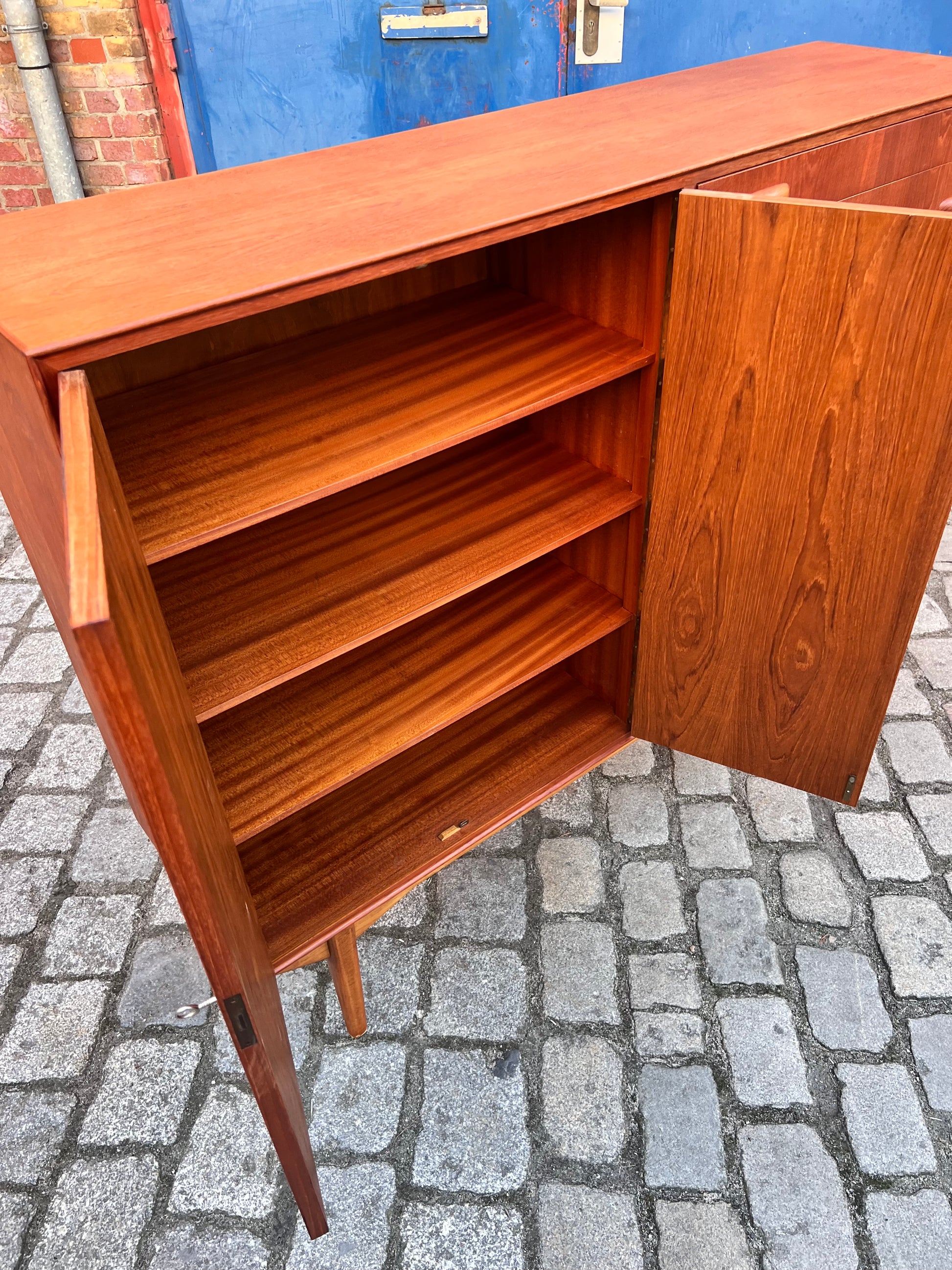 Highboard Teak aus Dänemark