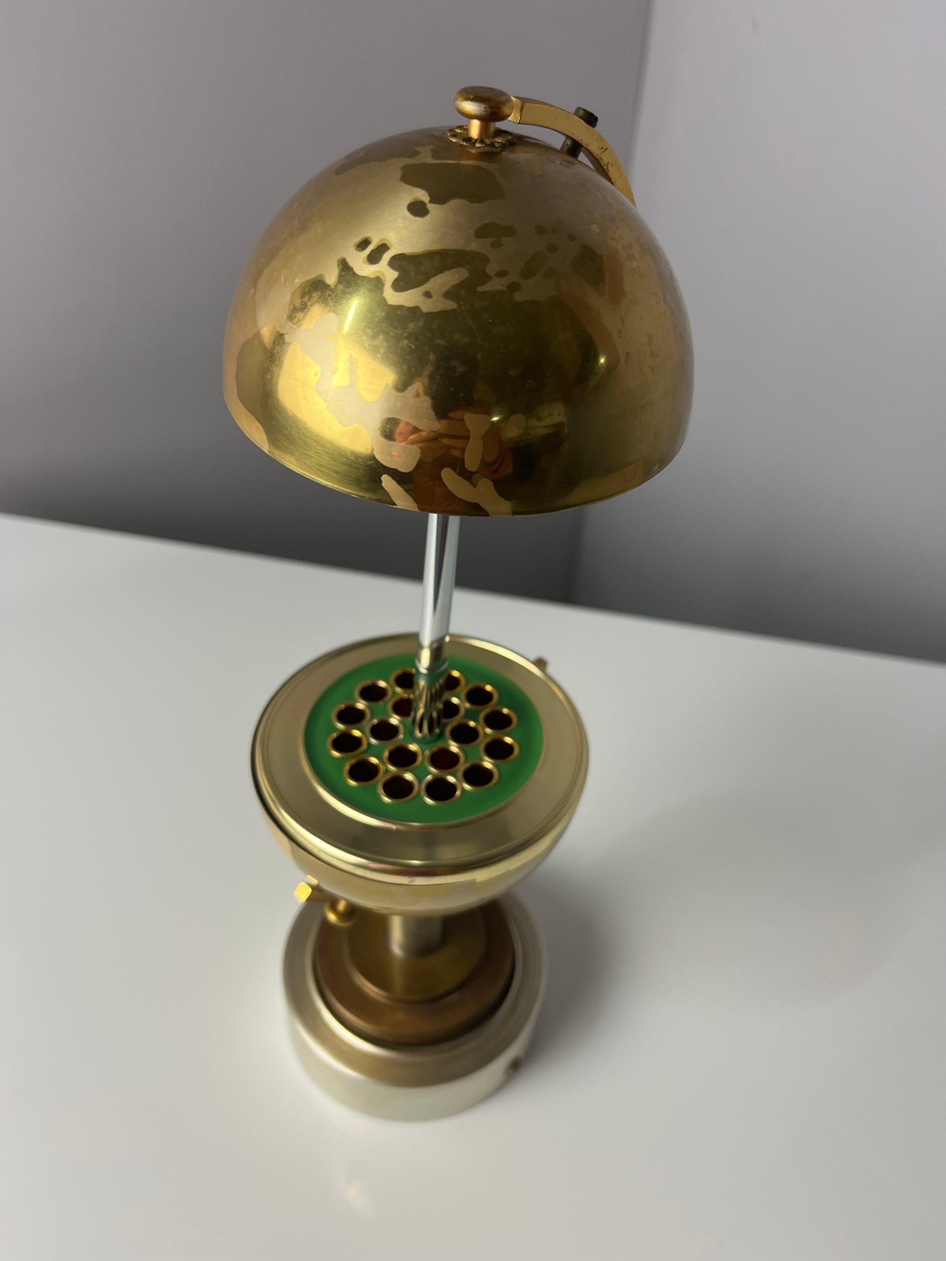 Zigarettenspender Globus mit Spieluhr