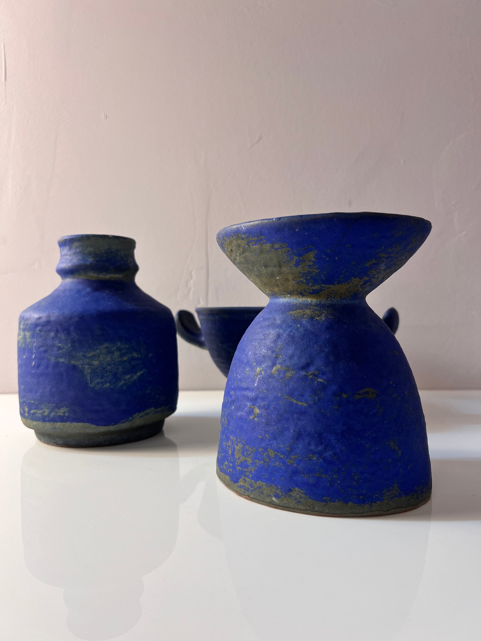 Set: Vase, Kerzenständer & Schale blau von Majolika Keramik Manufaktur