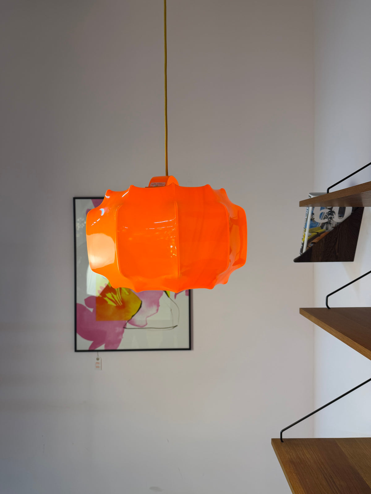 Hängelampe orange mit gelbem Kabel von Ilka Plast