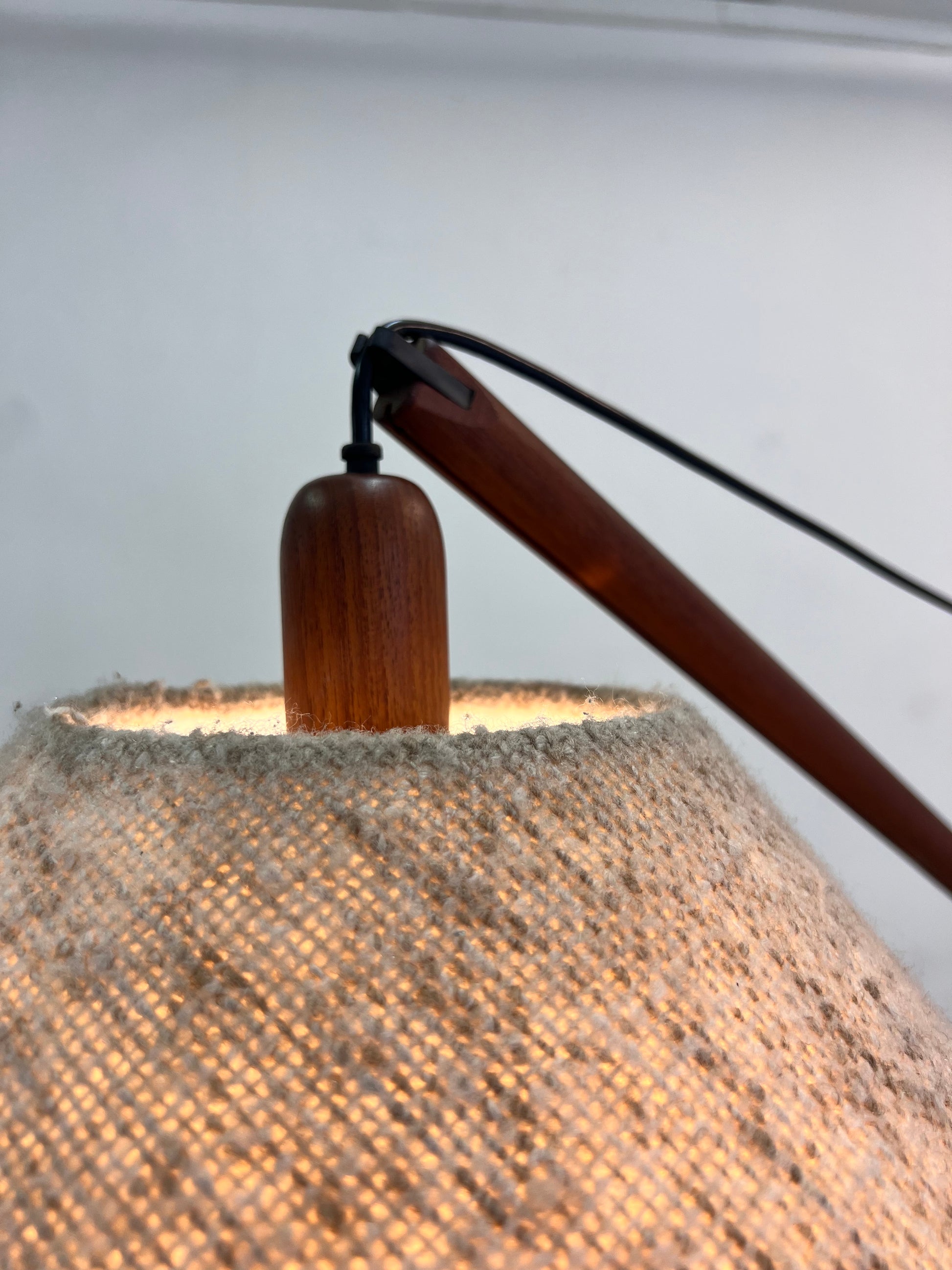 Stehlampe mit verstellbarem Arm & Gegengewicht aus Dänemark