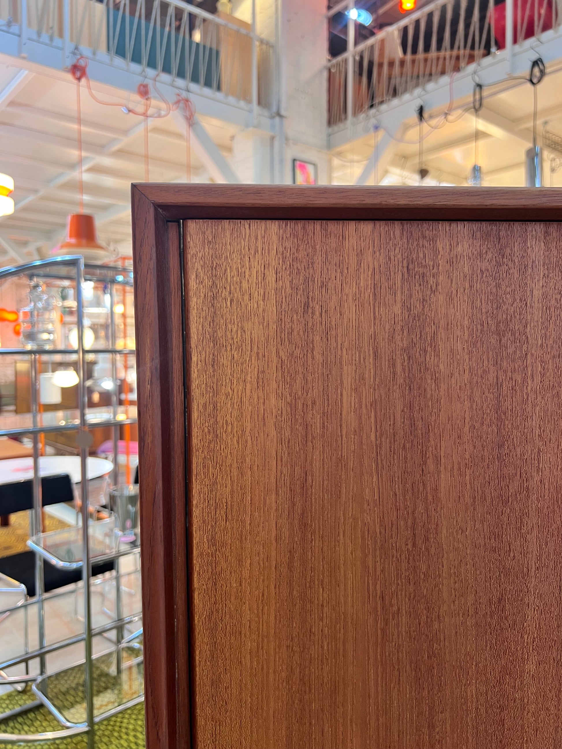Großer Kleiderschrank Teak von Einrichtungshaus Steguweit & Sohn