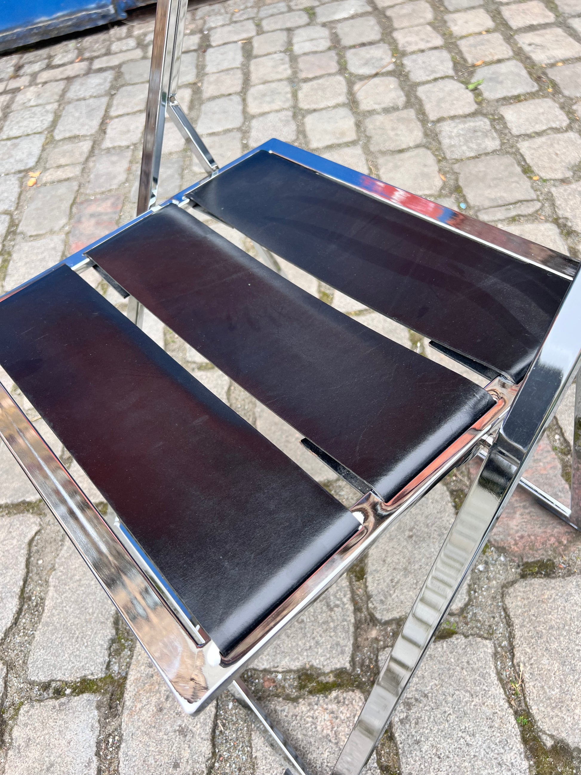 Klappstuhl Vono Echtleder Chrom von Interlübke