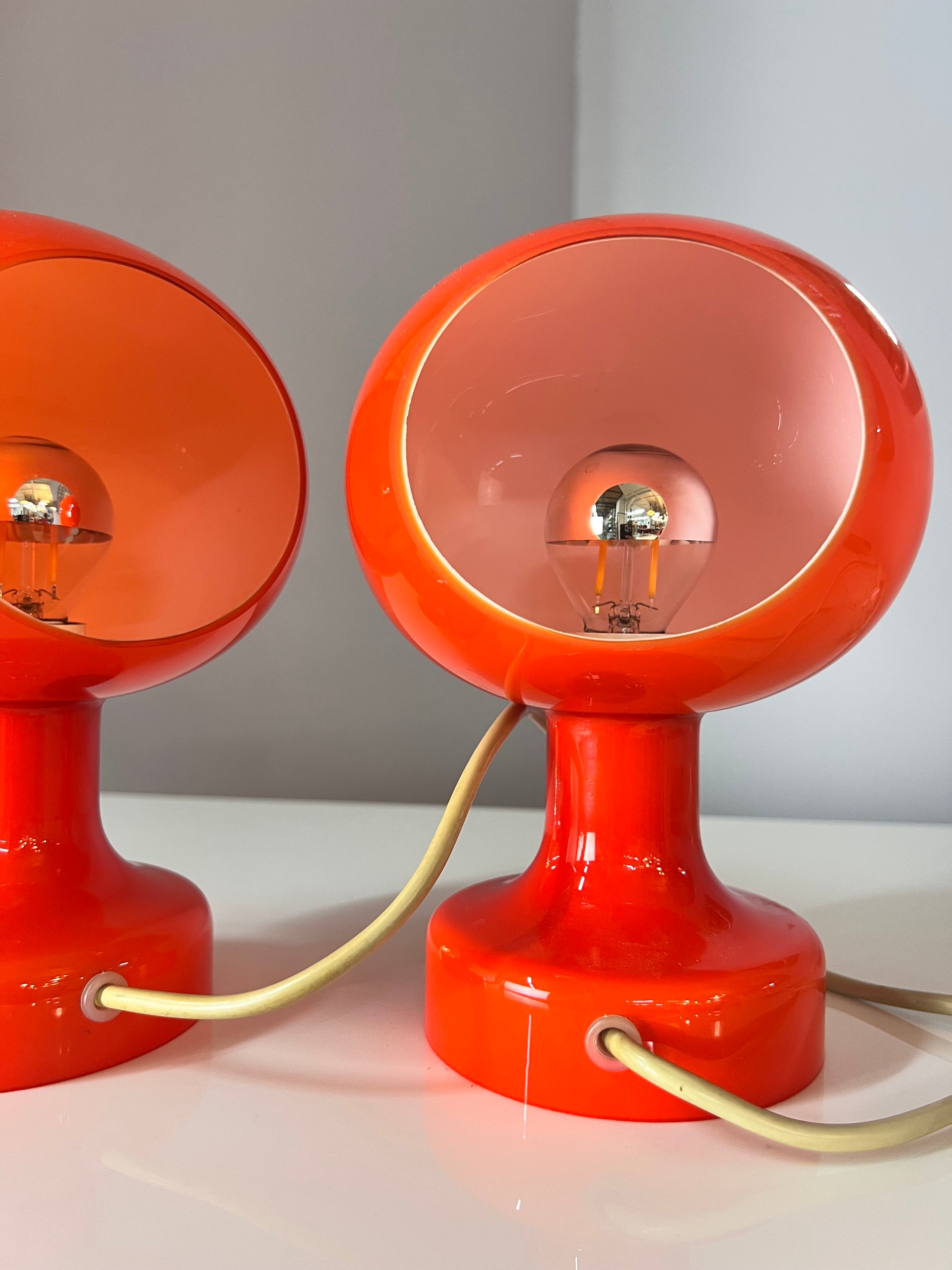 Tischlampe / Wandlampe Astronaut orange von Michael Bang für Holmegaard