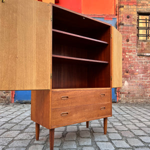 Schrank Eiche mit Türen und Schubladen aus Dänemark