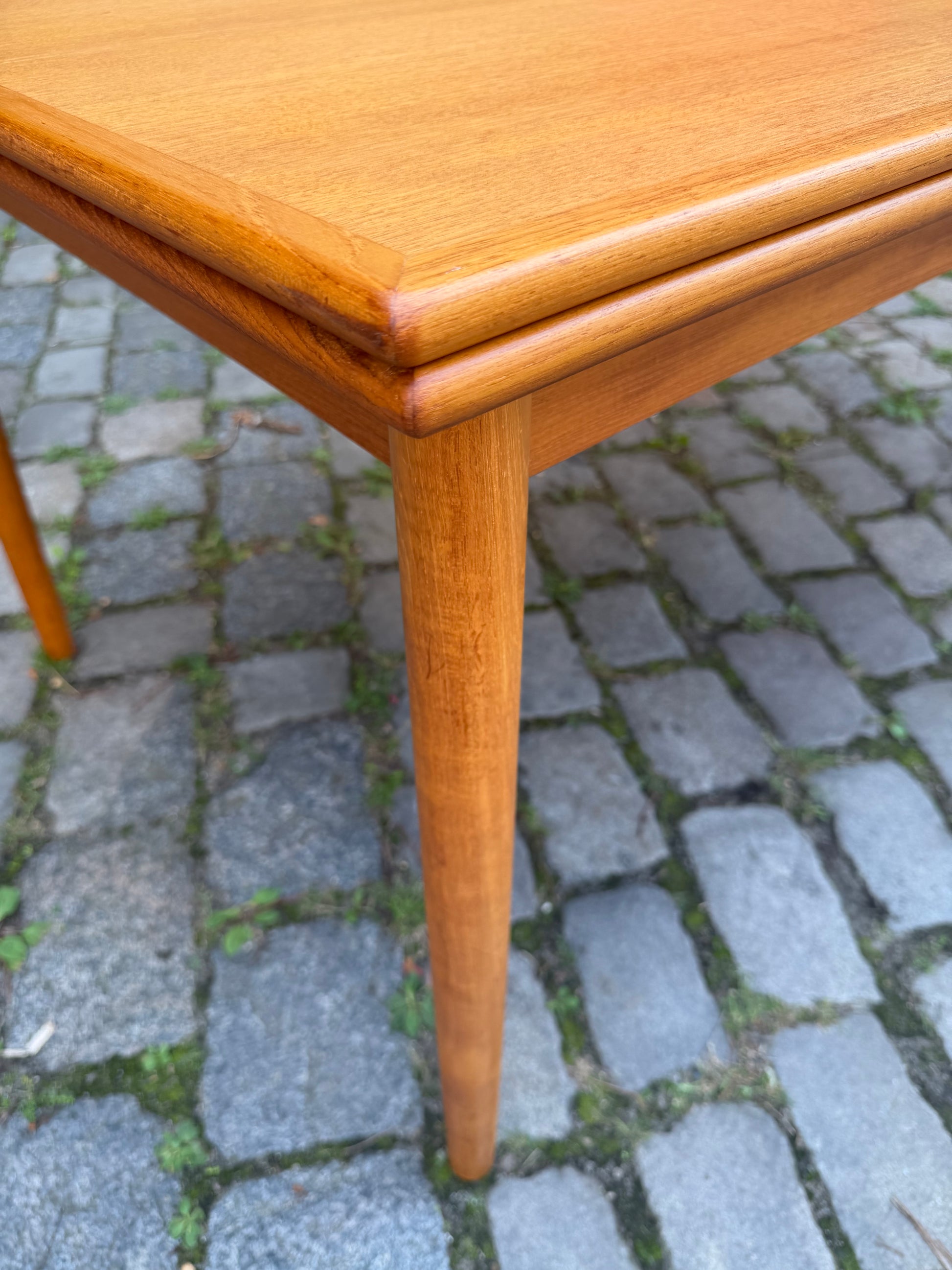 Ausziehbarer Esstisch Eiche von AR Denmark
