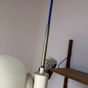 Hängelampe weiß mit 5 Opalkugeln