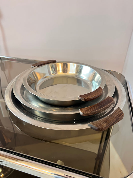 Set: 2 Tabletts und Schüssell Edelstahl mit Teak Griffen