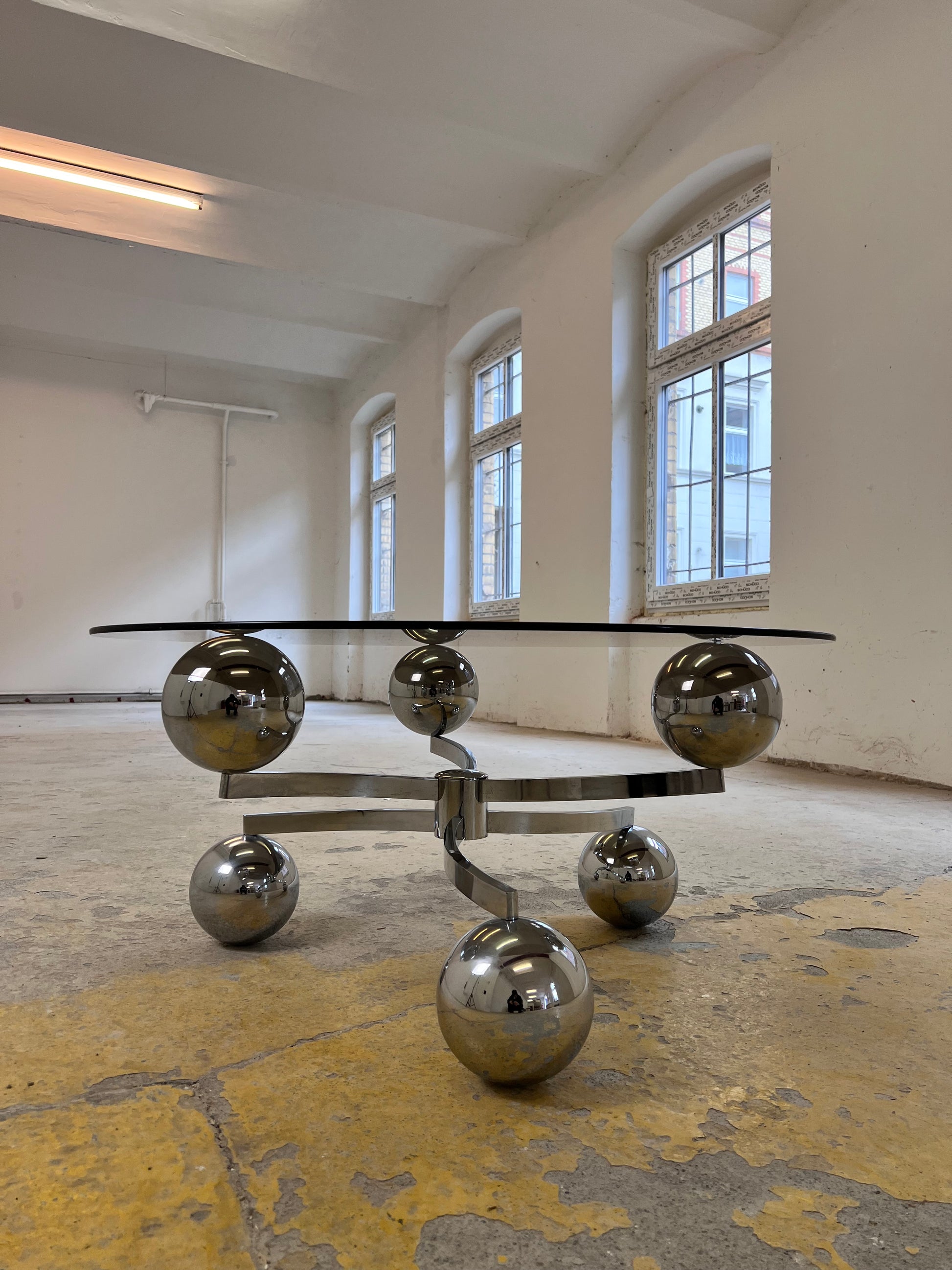 Couchtisch „Atomic“ Glas & Chrom