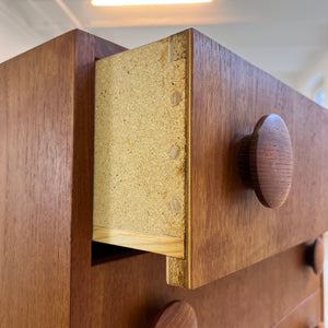 Kommode Teak mit runden Griffen aus Dänemark