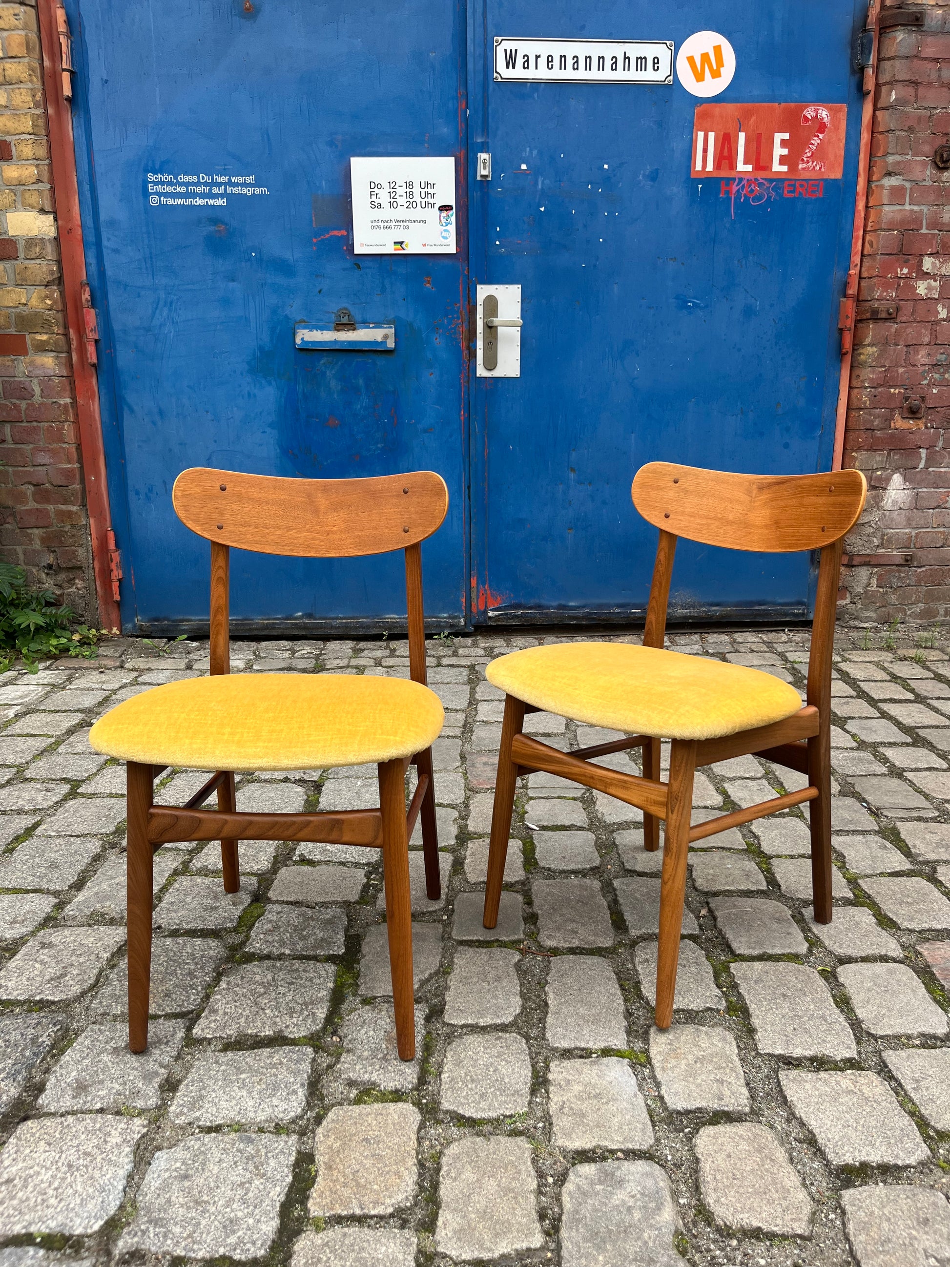 Polsterstuhl gelb Samt Teak