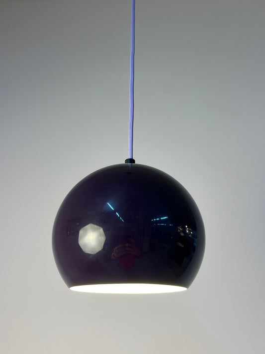 Kugellampe lila aus Dänemark
