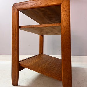 Coffee Table mit Magazinablage Teak