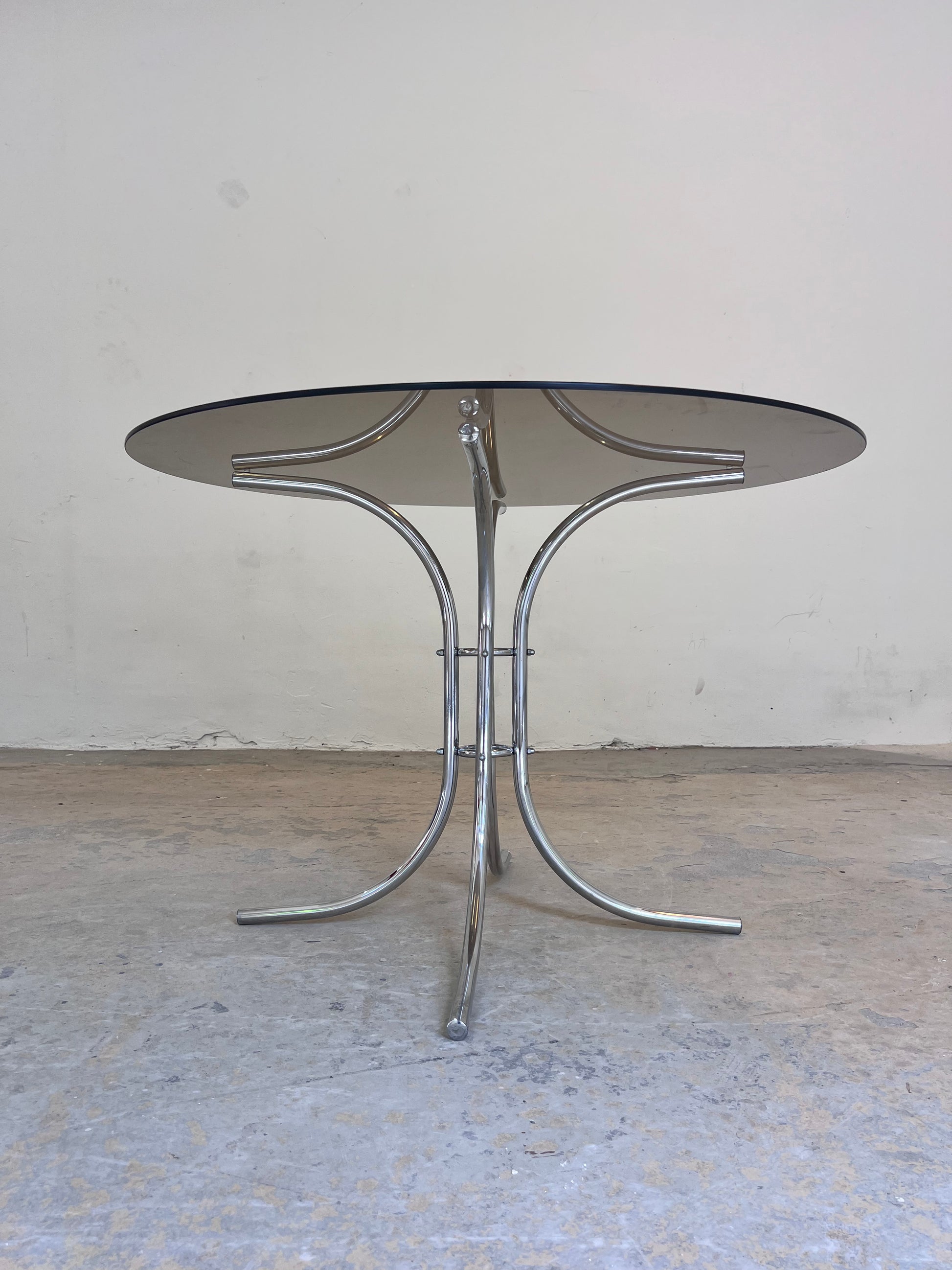 Runder Esstisch Rauchglas & Chrom