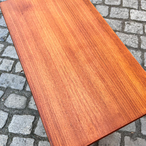 Kommode Teak mit vier abschließbaren Schubläden aus Dänemark