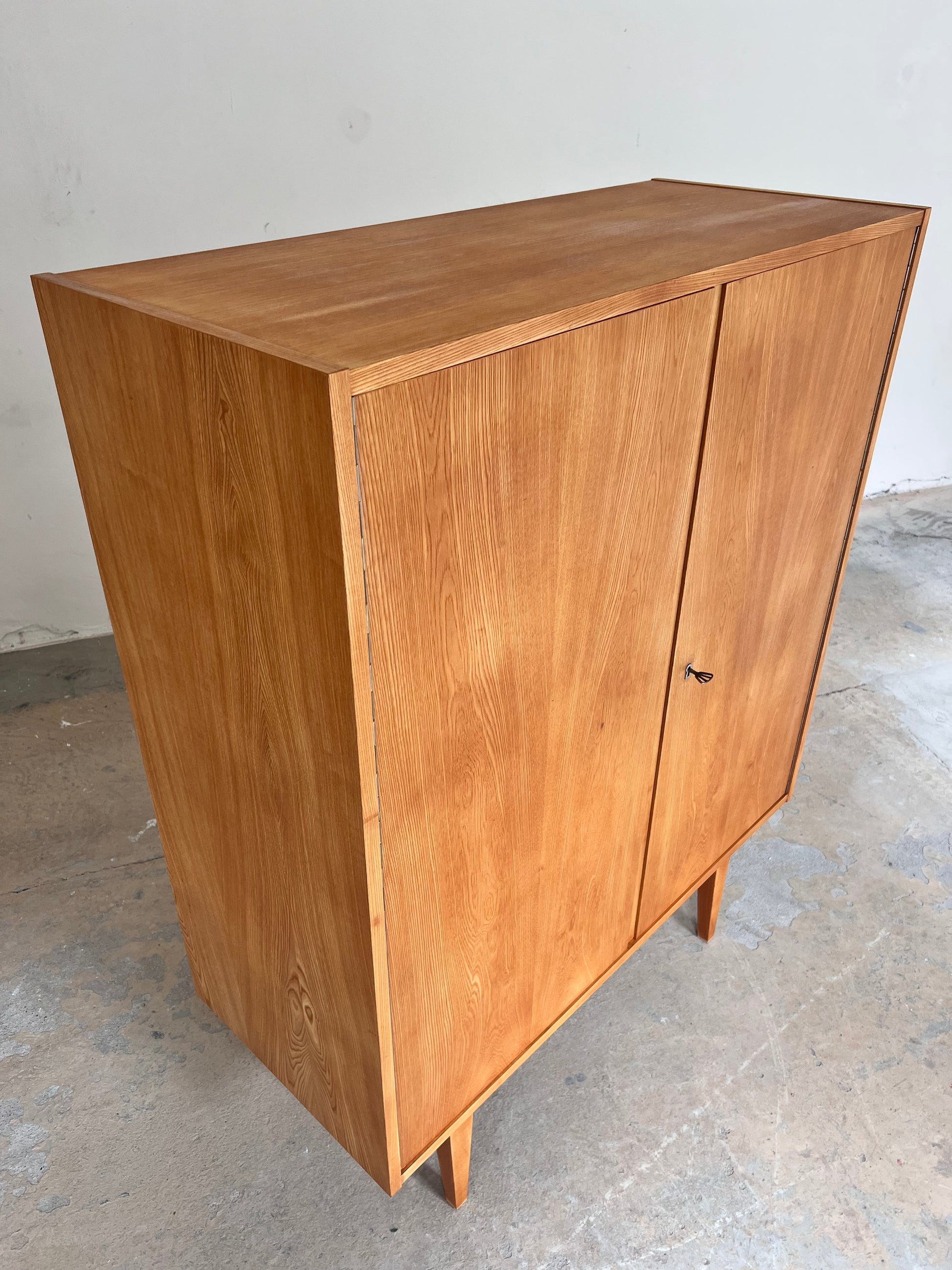 Schrank Typ 602/B Esche von Franz Ehrlich für Hellerau