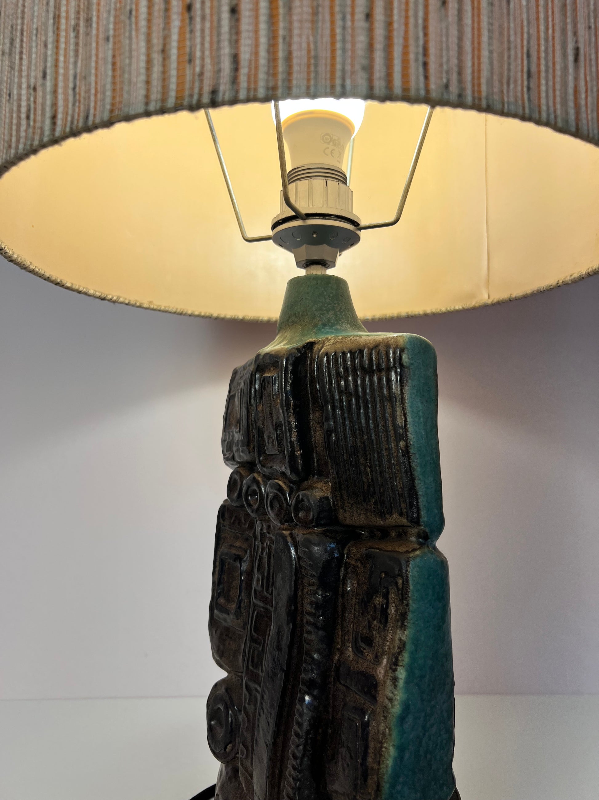 Tischlampe türkis beige Keramik von Bernard Rooke