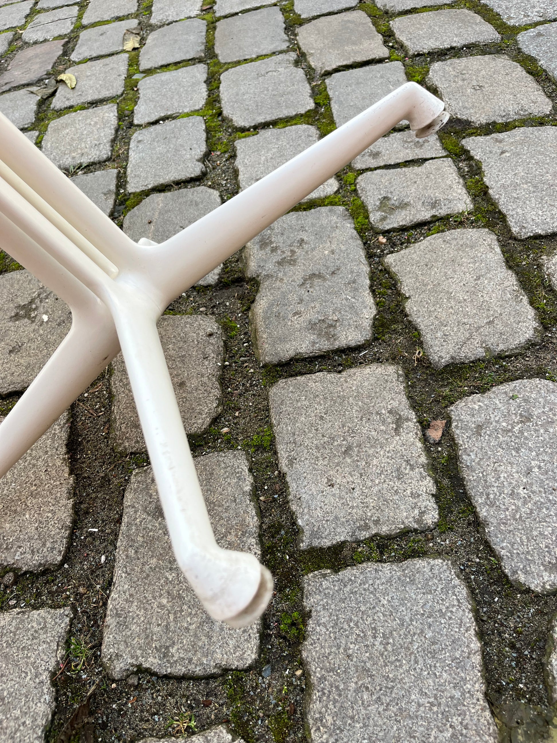 Esszimmerstuhl La Fonda von Ray & Charles Eames für Herman Miller