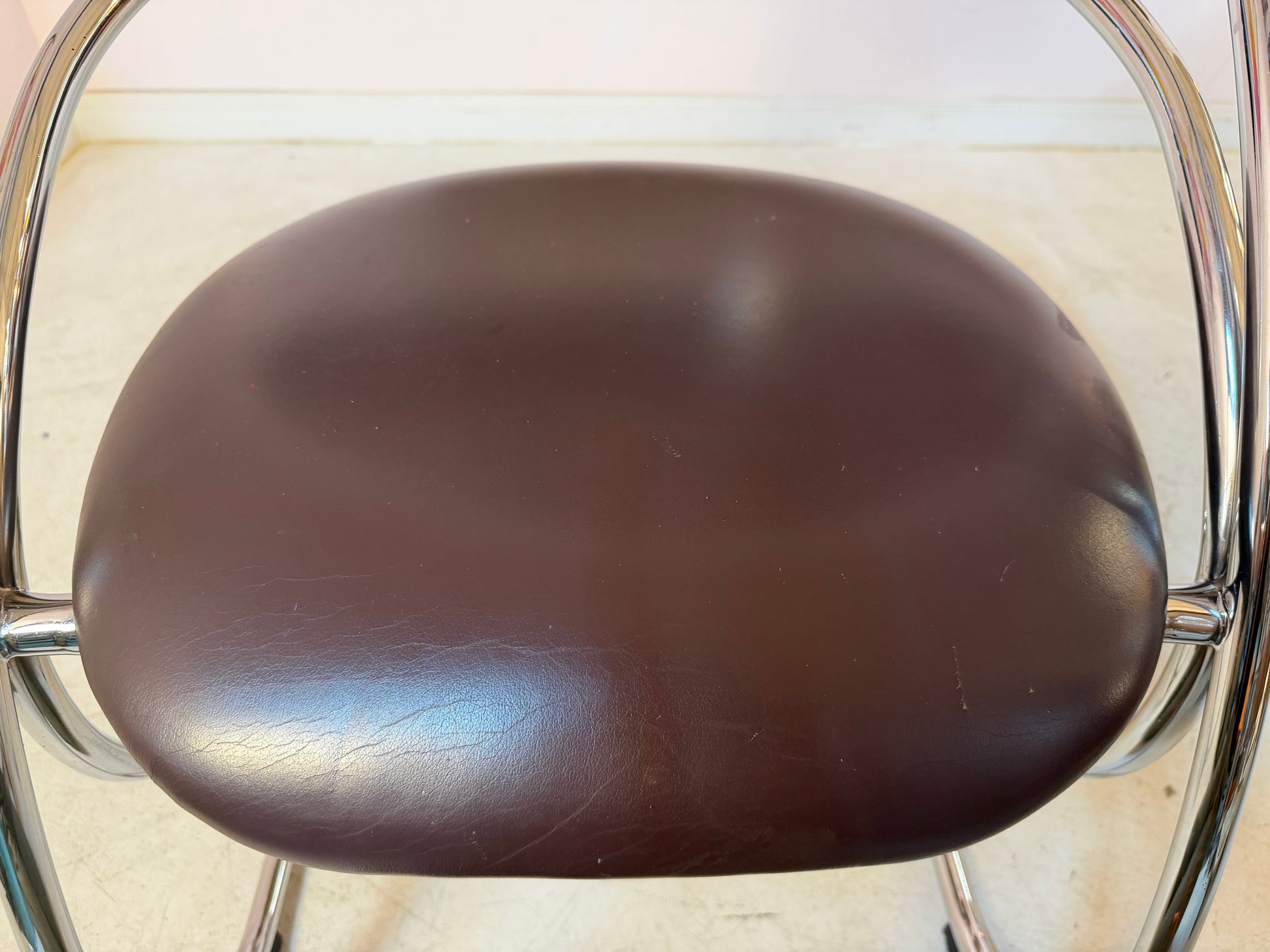 Freischwinger dunkelbraun Leder Chrom