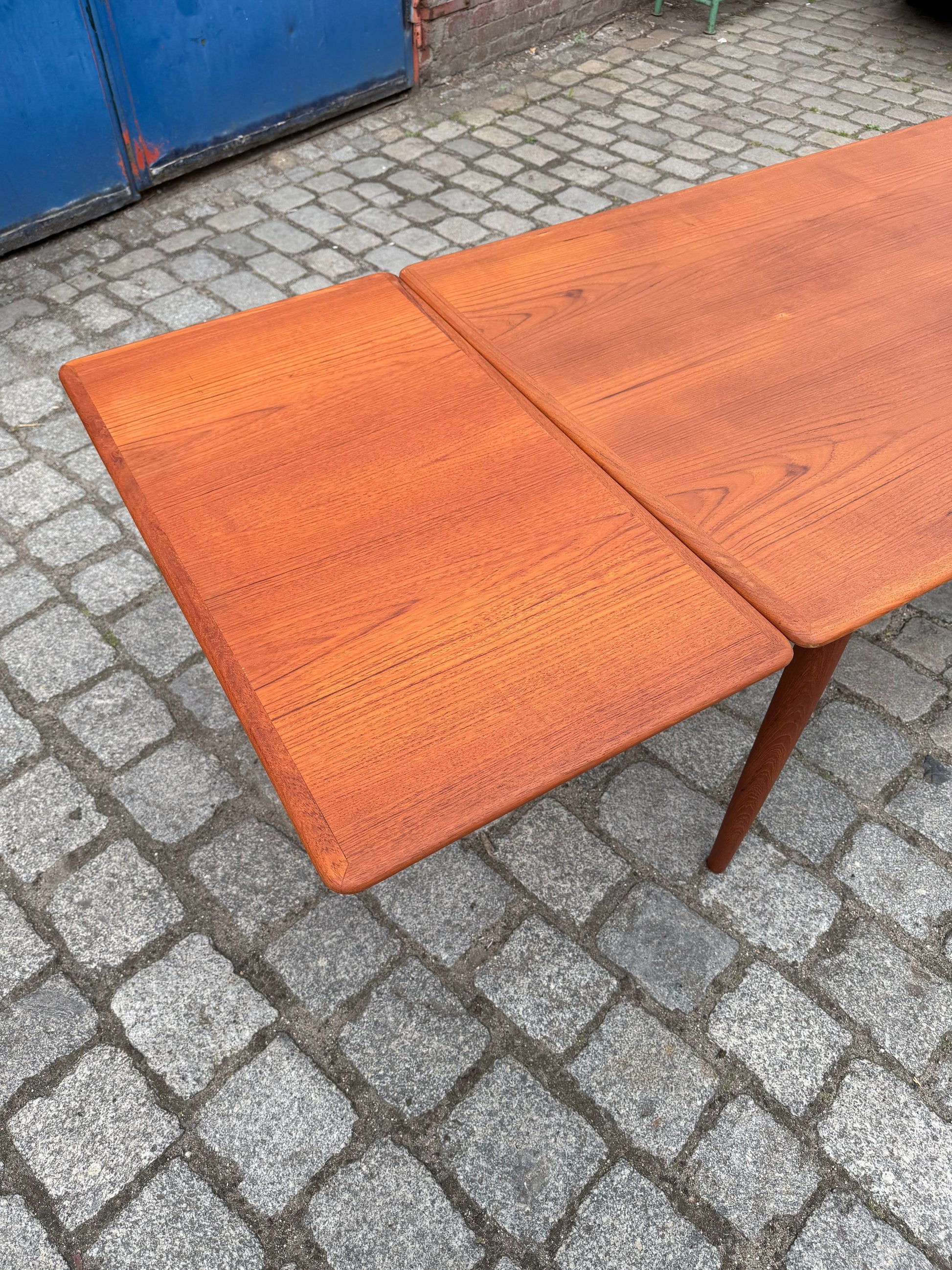 Ausziehbarer Esstisch Teak aus Dänemark