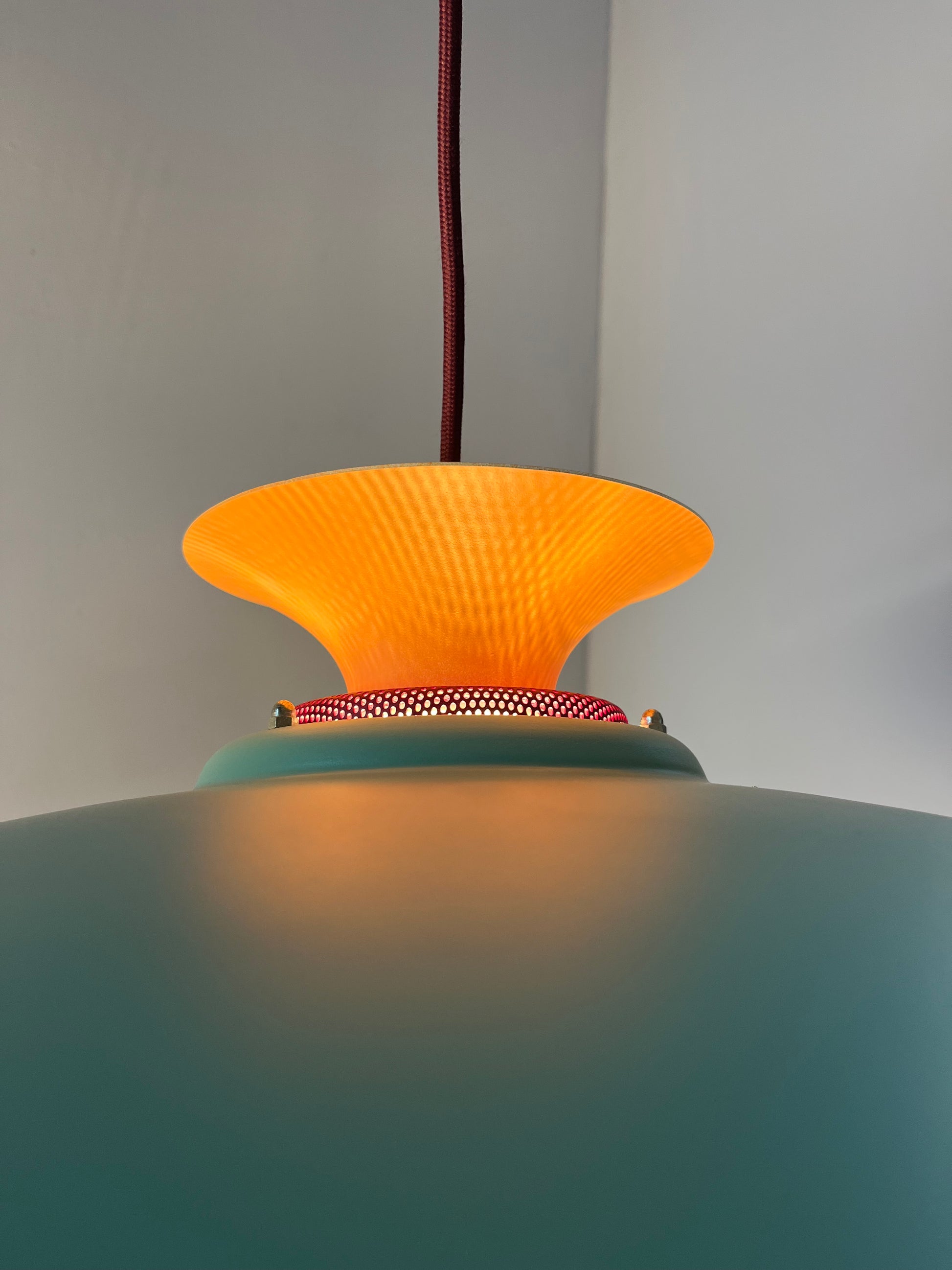 Lamellenlampe neu lackiert peach teal ocker aus Dänemark