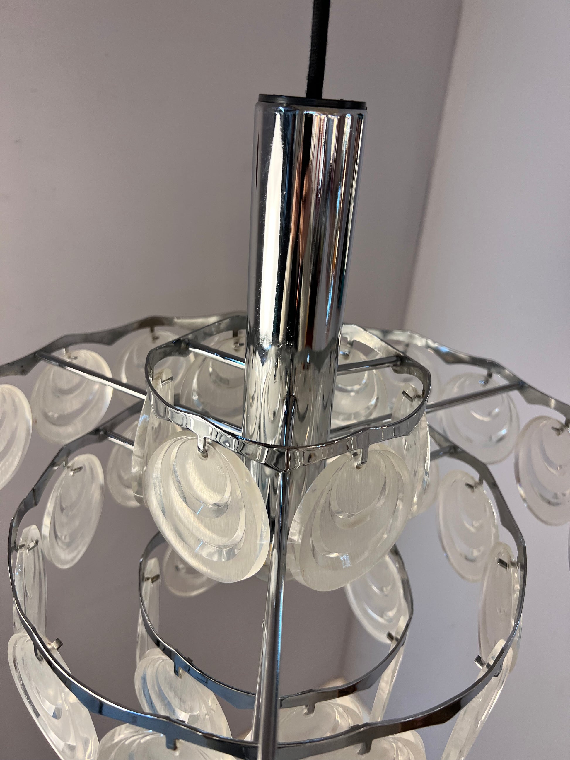 Hängelampe mit Scheiben silber weiß Acrylglas Metall