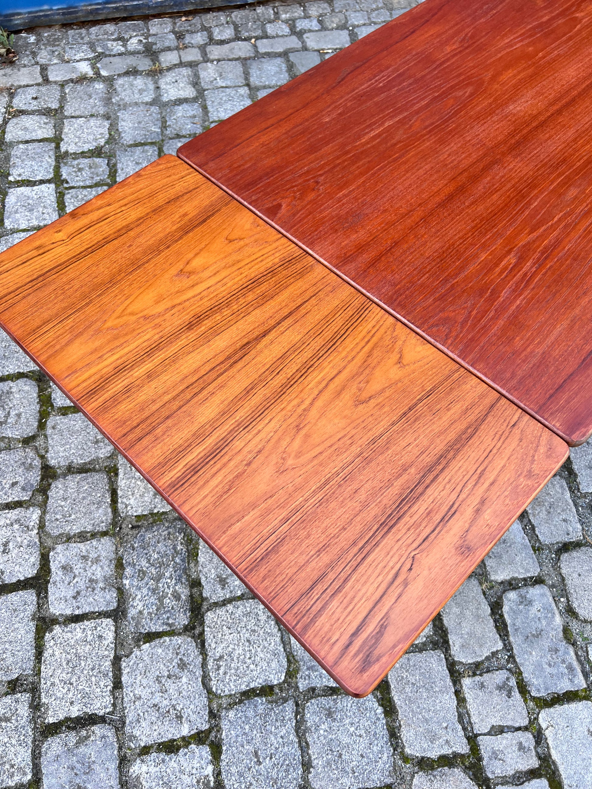 Esstisch Teak ausziehbar aus Dänemark