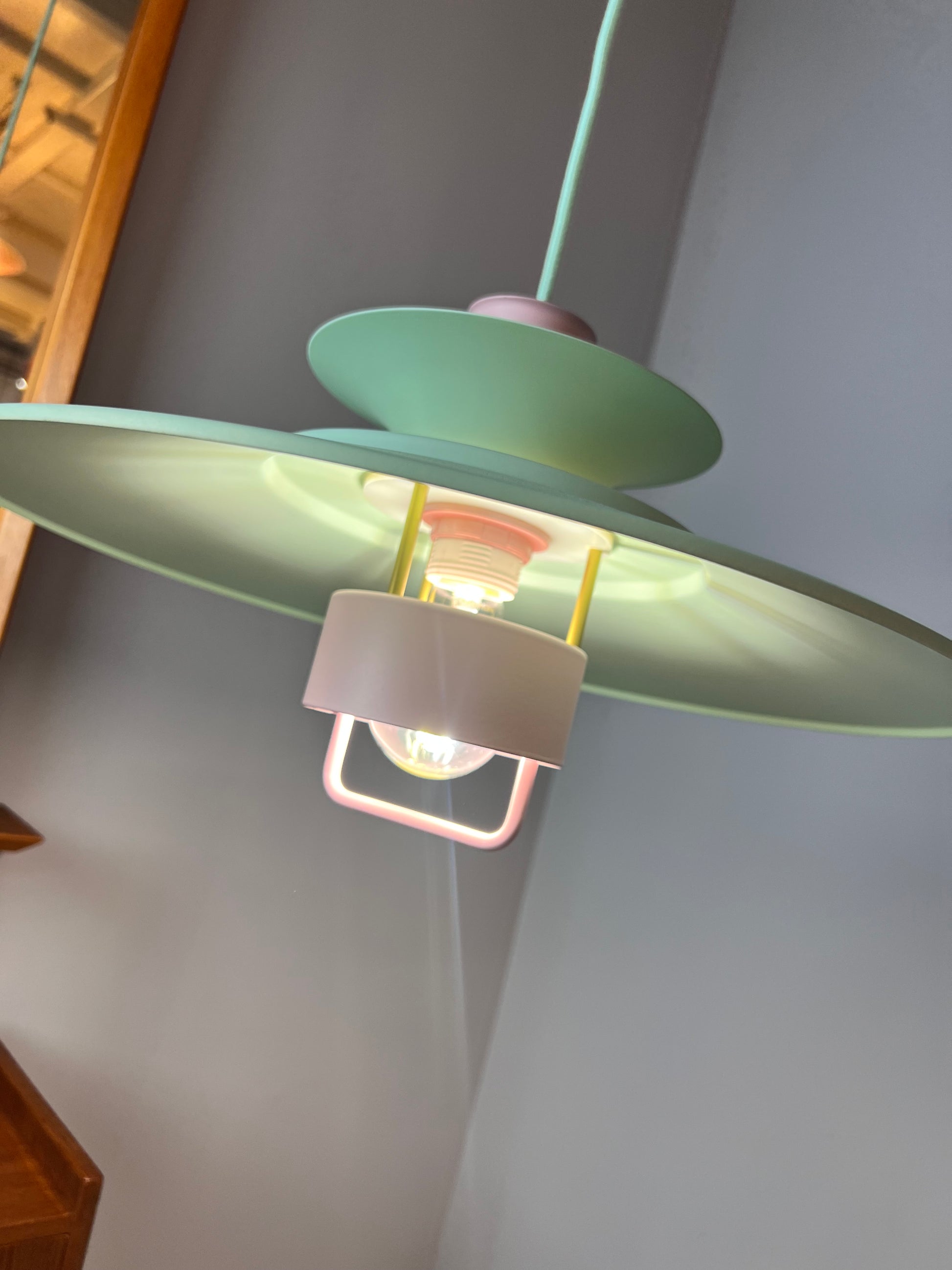 Lamellenlampe neu lackiert mint rosa