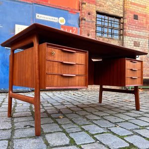 Freistehender Schreibtisch Modell 75 Teak von Gunni Omann für Omann Jun