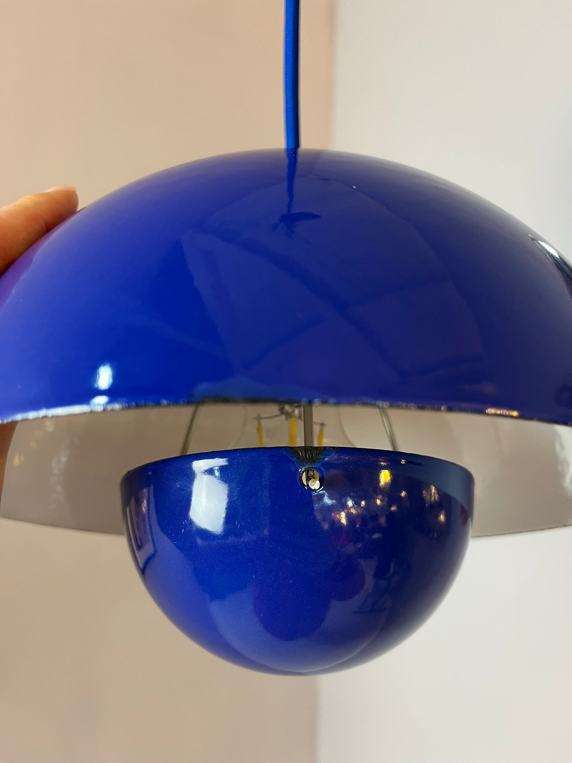 Hängelampe Flowerpot blau Emaille von Verner Panton für Louis Poulsen