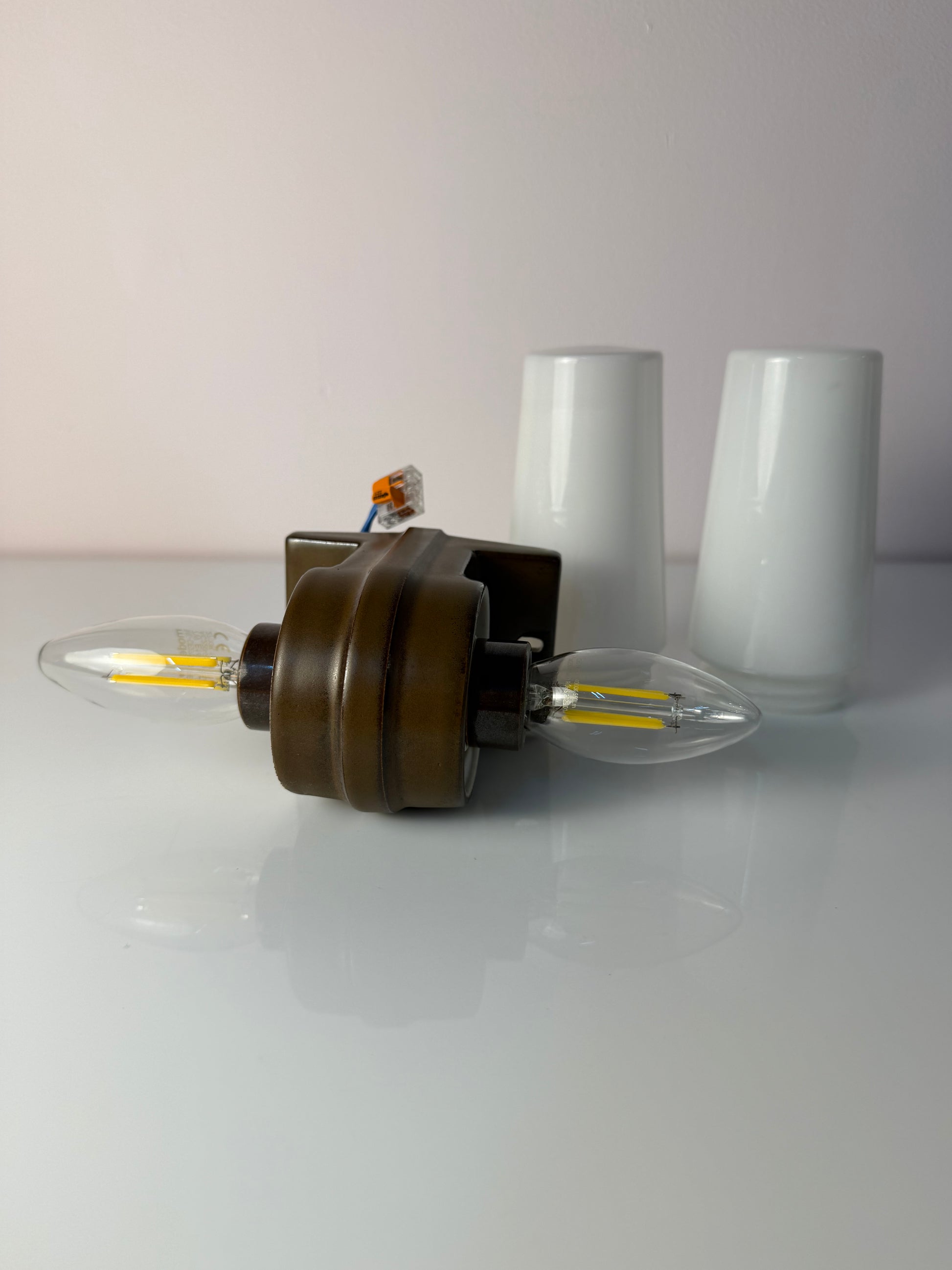 Wandlampe Modell 6060 braun von Sigvard Bernadotte für Ifö