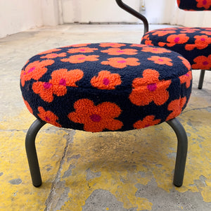 Set: Sessel & Hocker neu gepolstert aus der Serie The Natural Choice von Innovation Randers