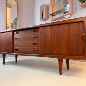 Sideboard Teak von H.P. Hansen
