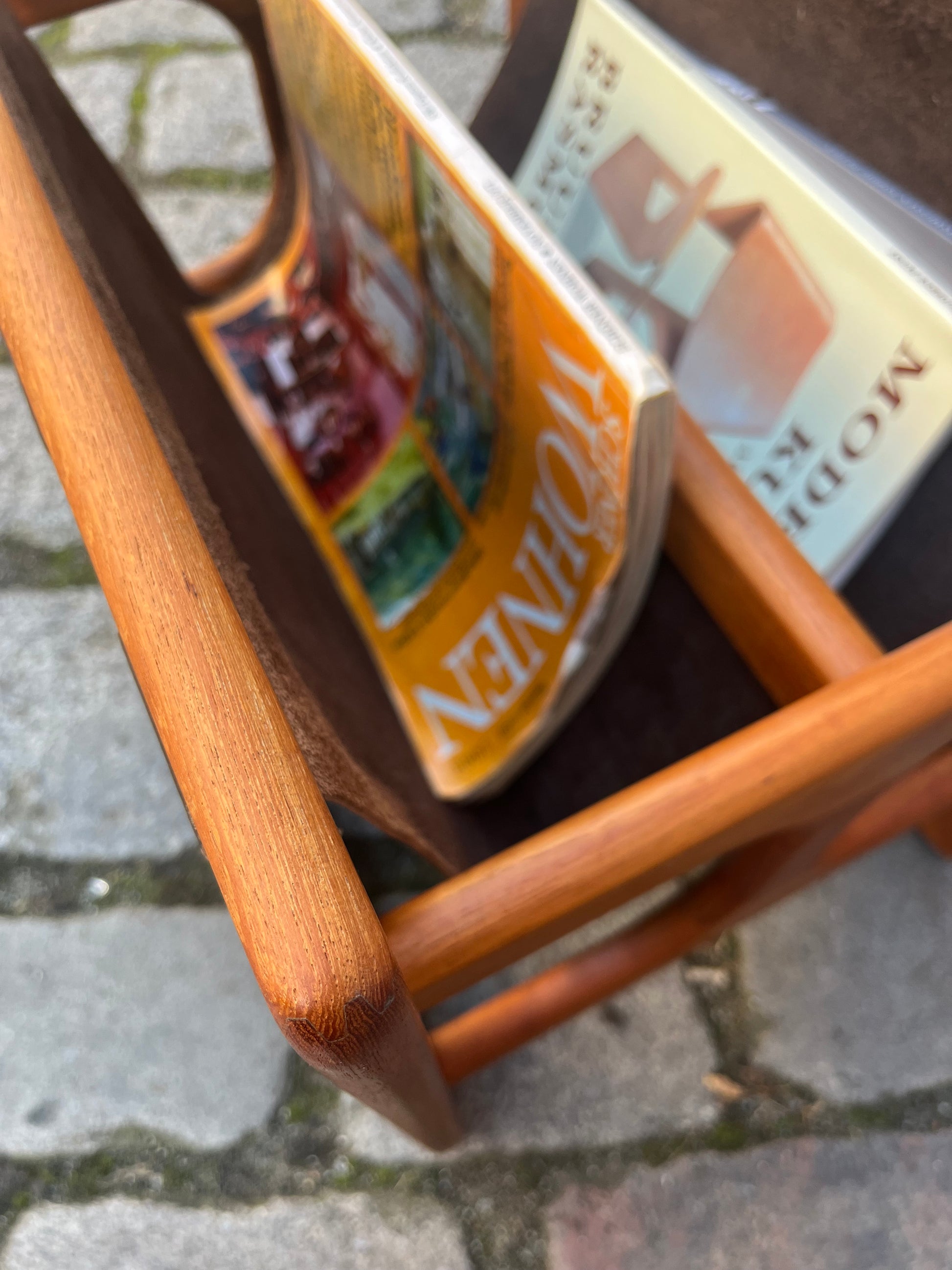 Zeitungsständer Teak Echtleder mit zwei Fächern von Aksel Kjersgaard für Salin Møbler