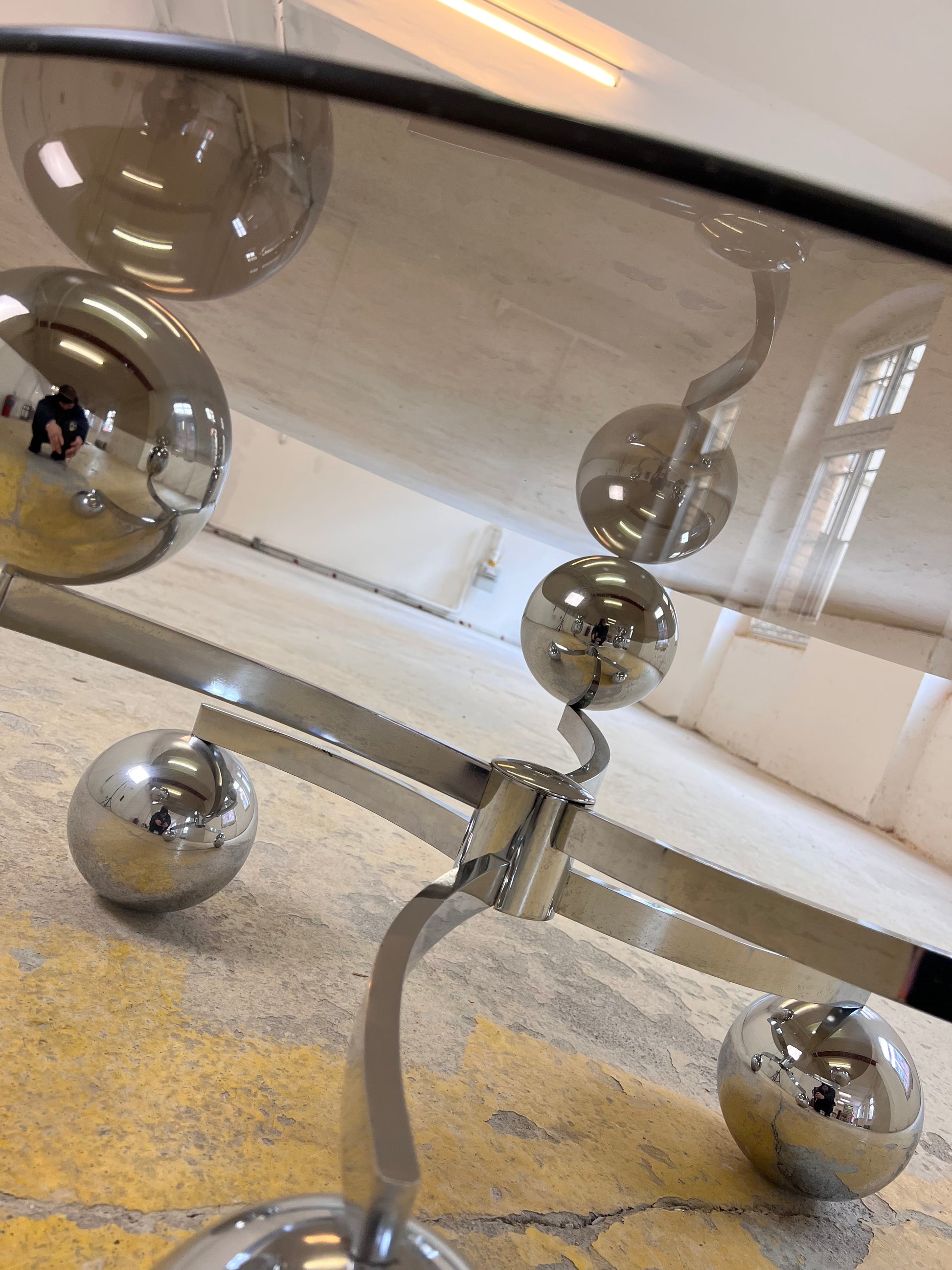 Couchtisch „Atomic“ Glas & Chrom