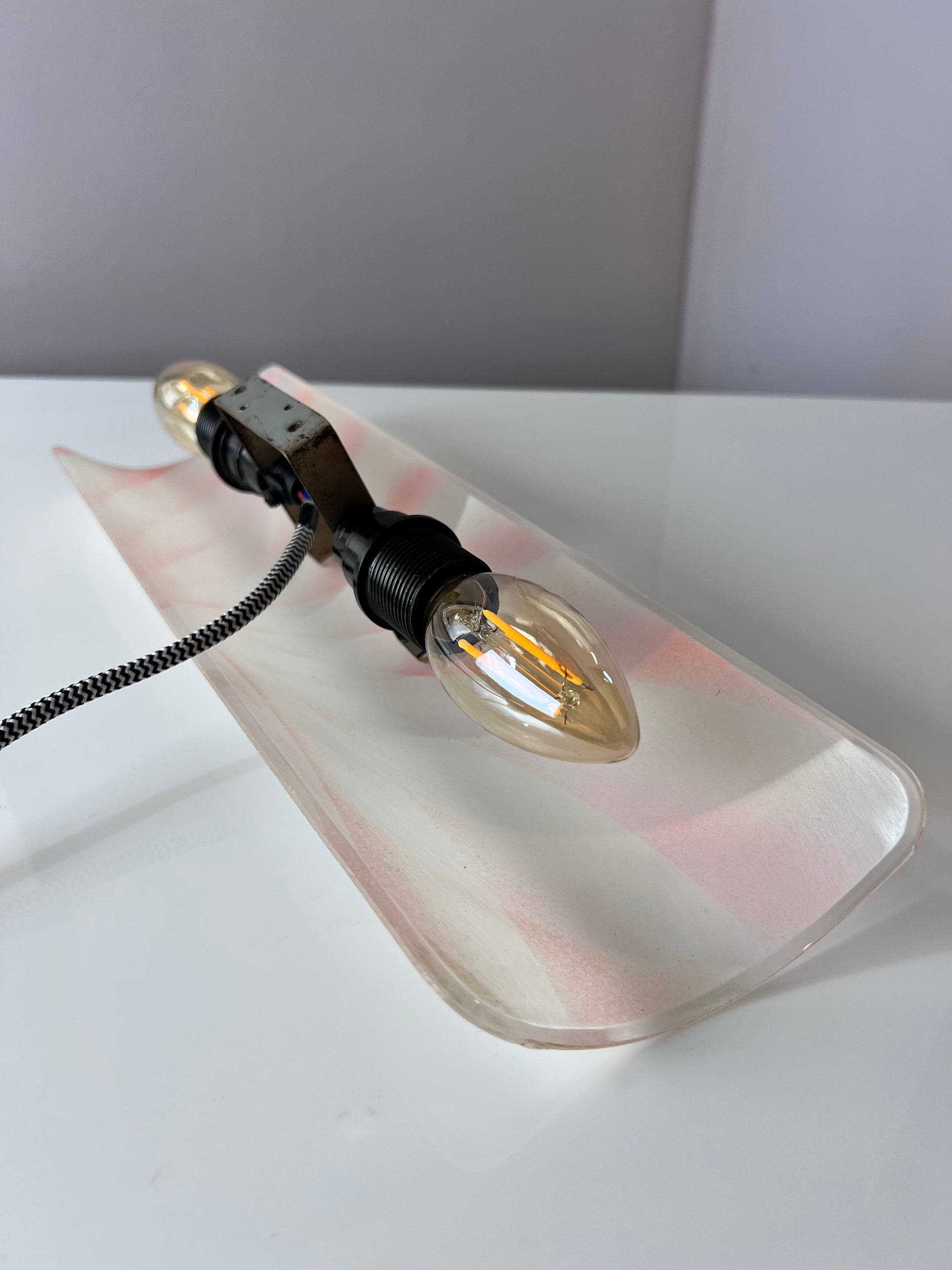 Wandlampe rosa Kunststoff