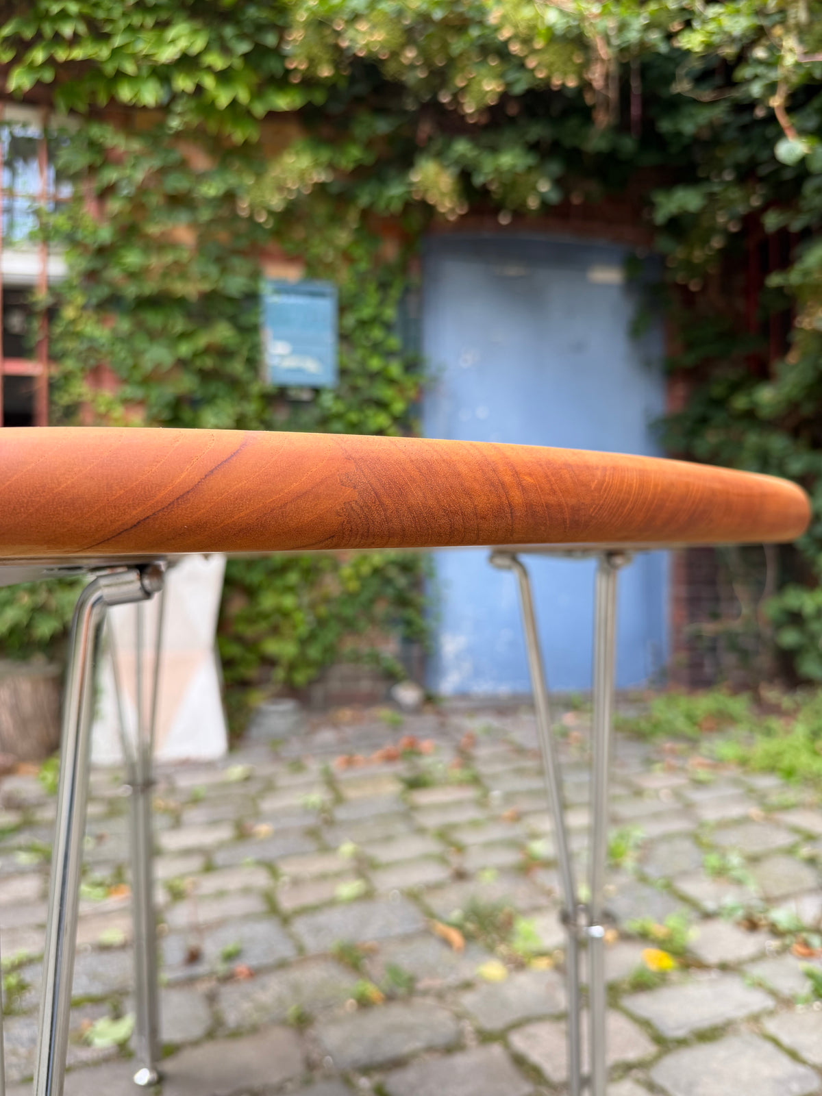 Esstisch Teak mit Hairpinlegs aus Dänemark