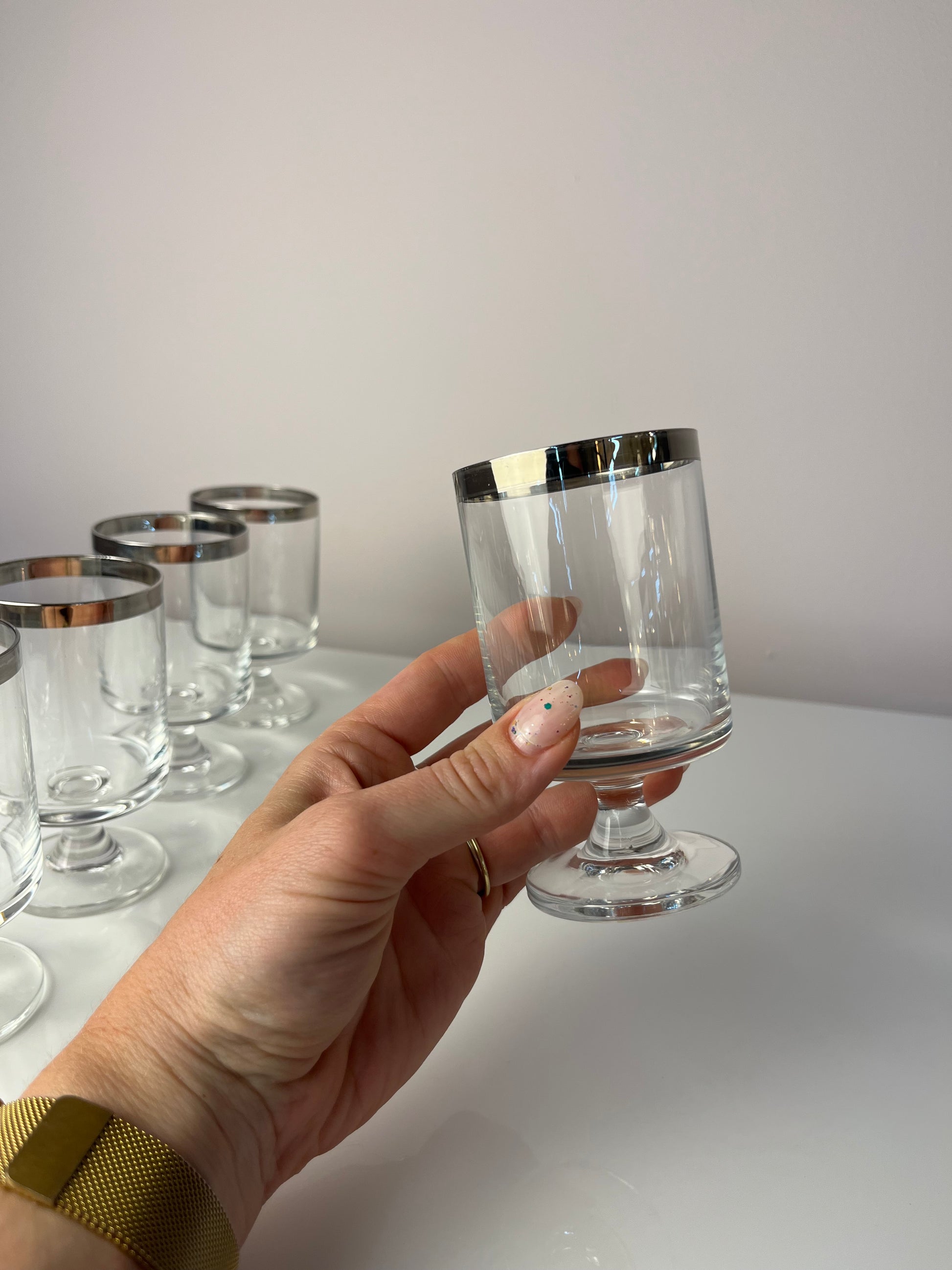 Set: 6x Weinglas mit Silberrand