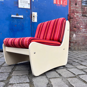 Sessel 70er pink gestreift