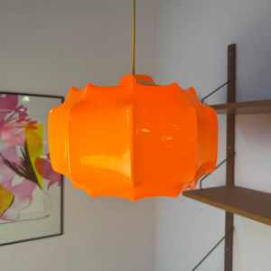 Hängelampe orange mit gelbem Kabel von Ilka Plast