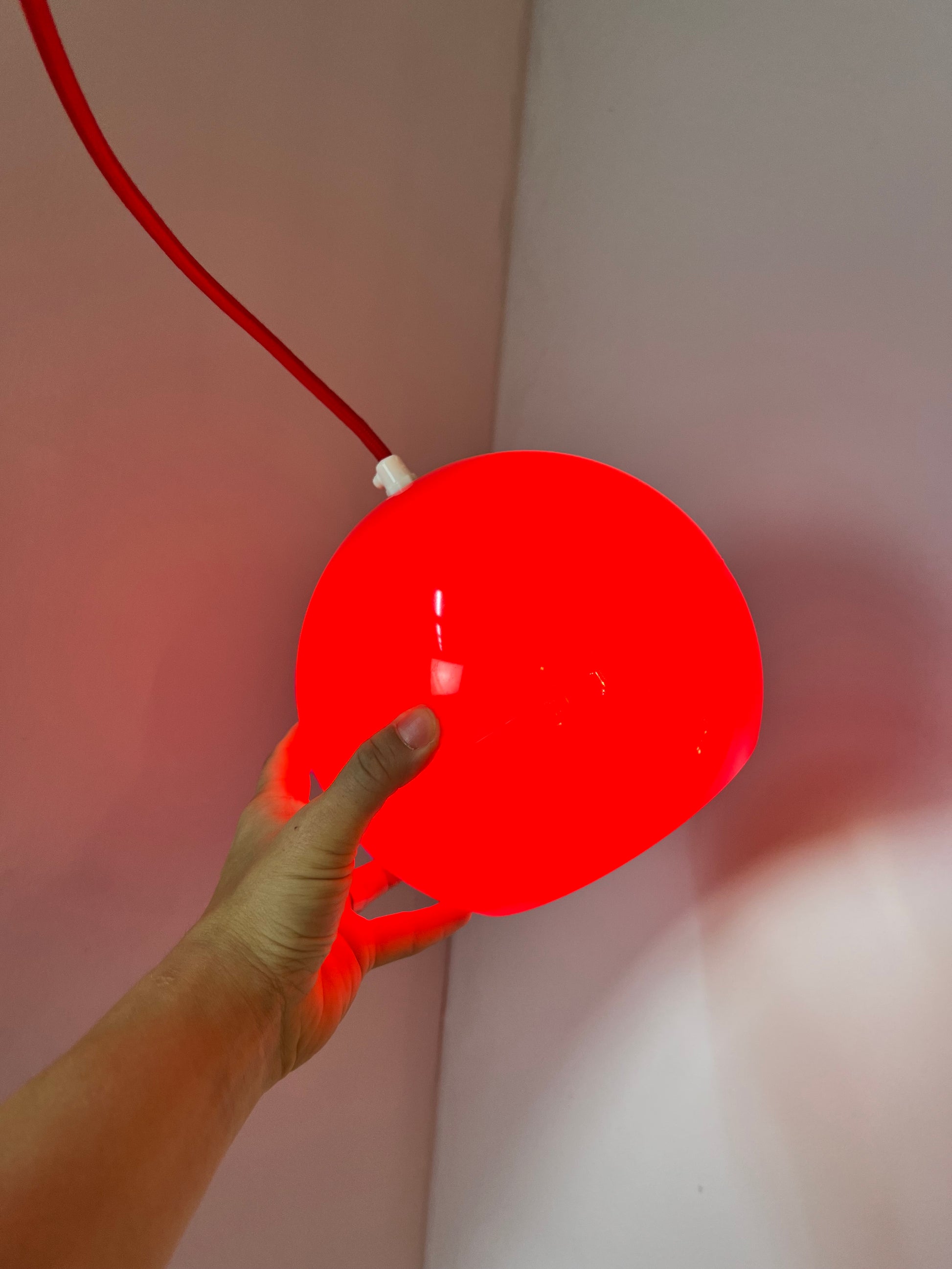 Kugellampe Kunststoff rot