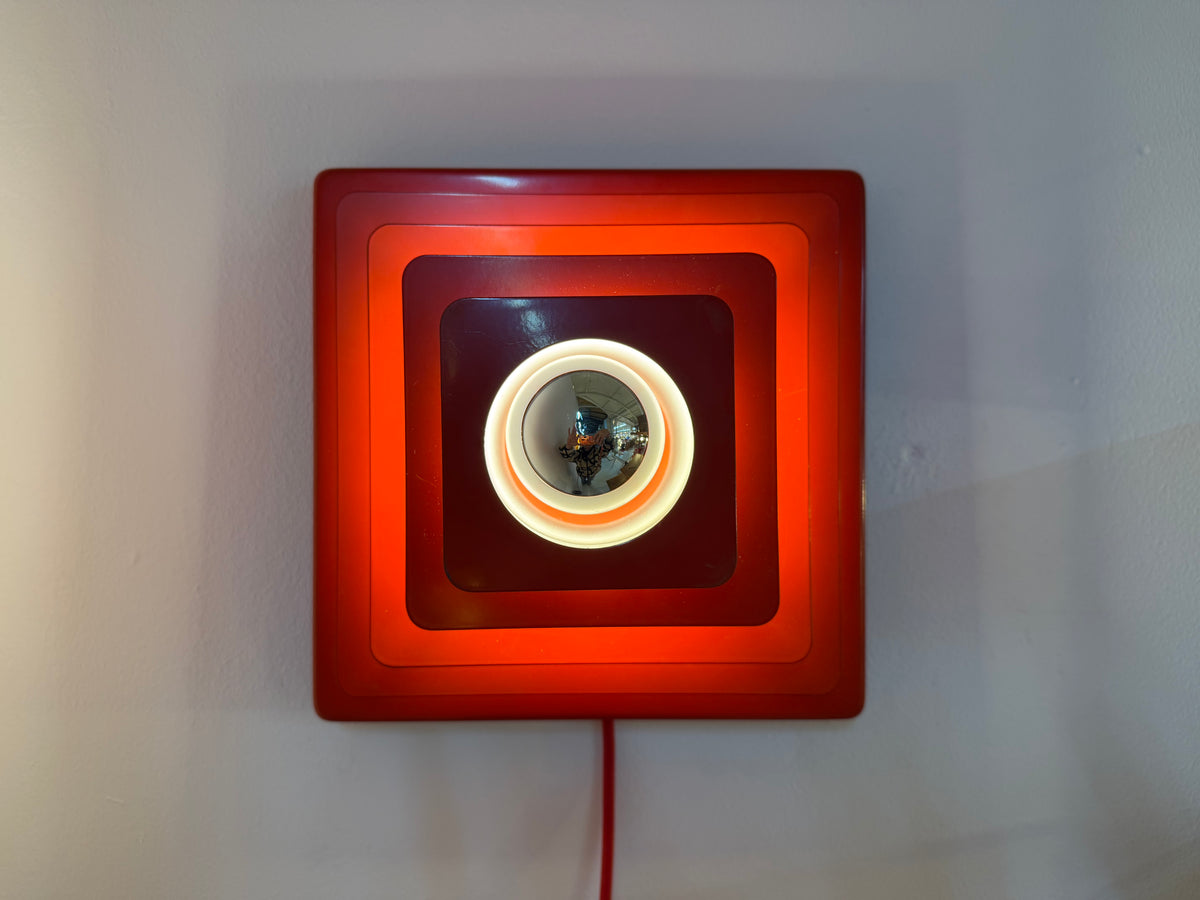 Wandlampe Pyramide rot Metall von Hustadt Leuchten