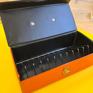 Kassettencase / Box rot schwarz 70er