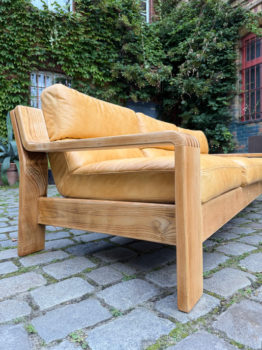 3-Sitzer Sofa gelb Echtleder Holz von Rolf Benz
