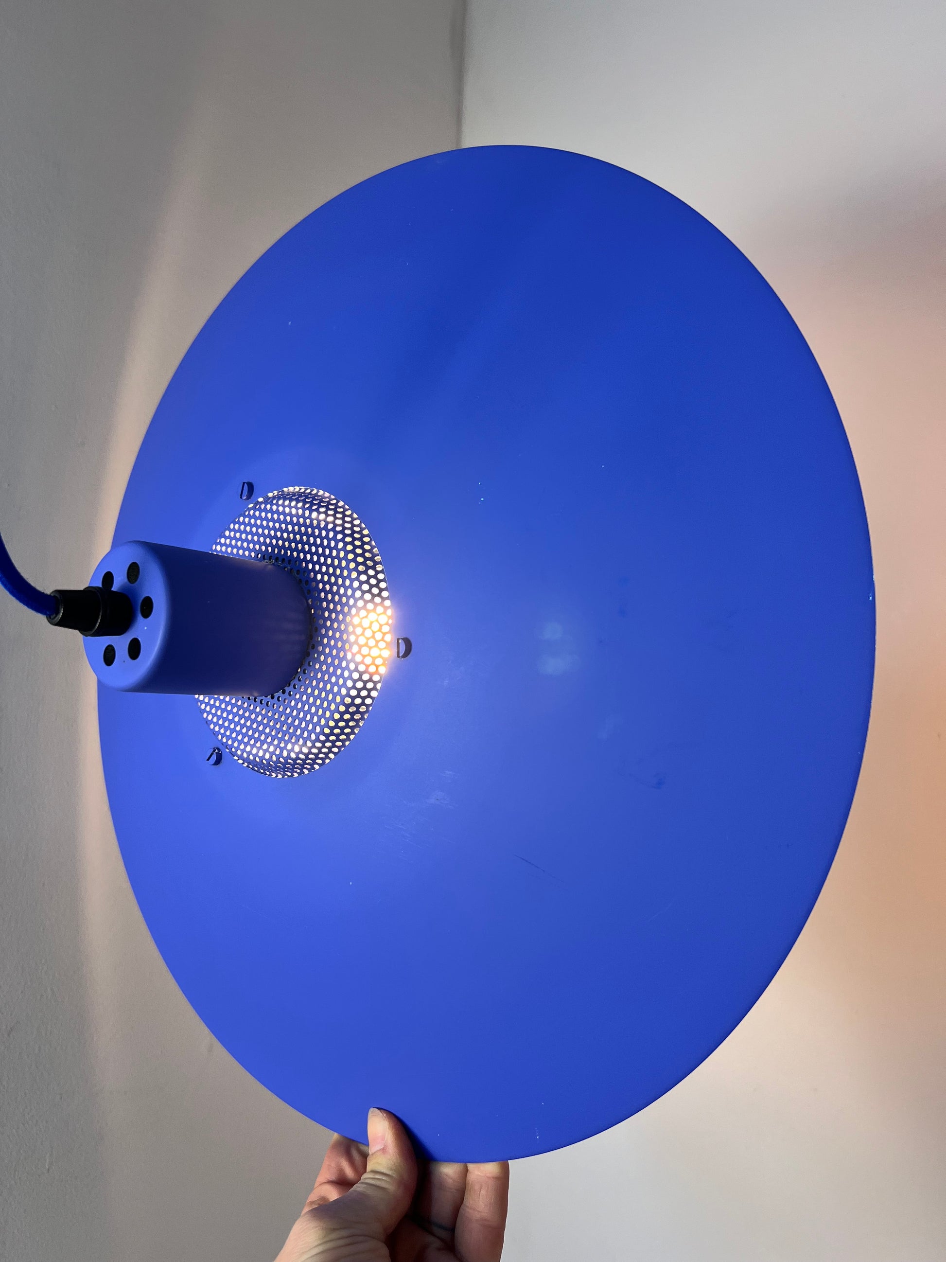 Lamellenlampe Donau blau von JEKA