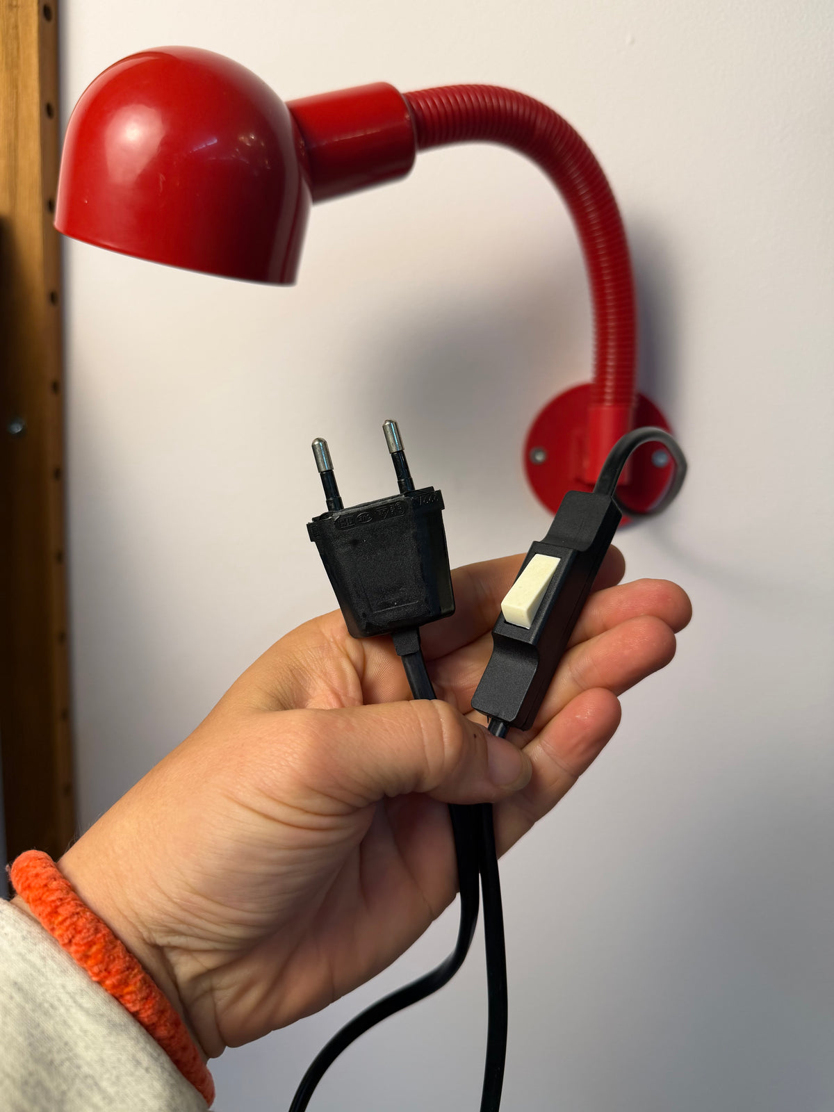 Wandlampe rot von Laoni