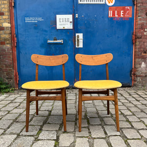 Polsterstuhl gelb Samt Teak