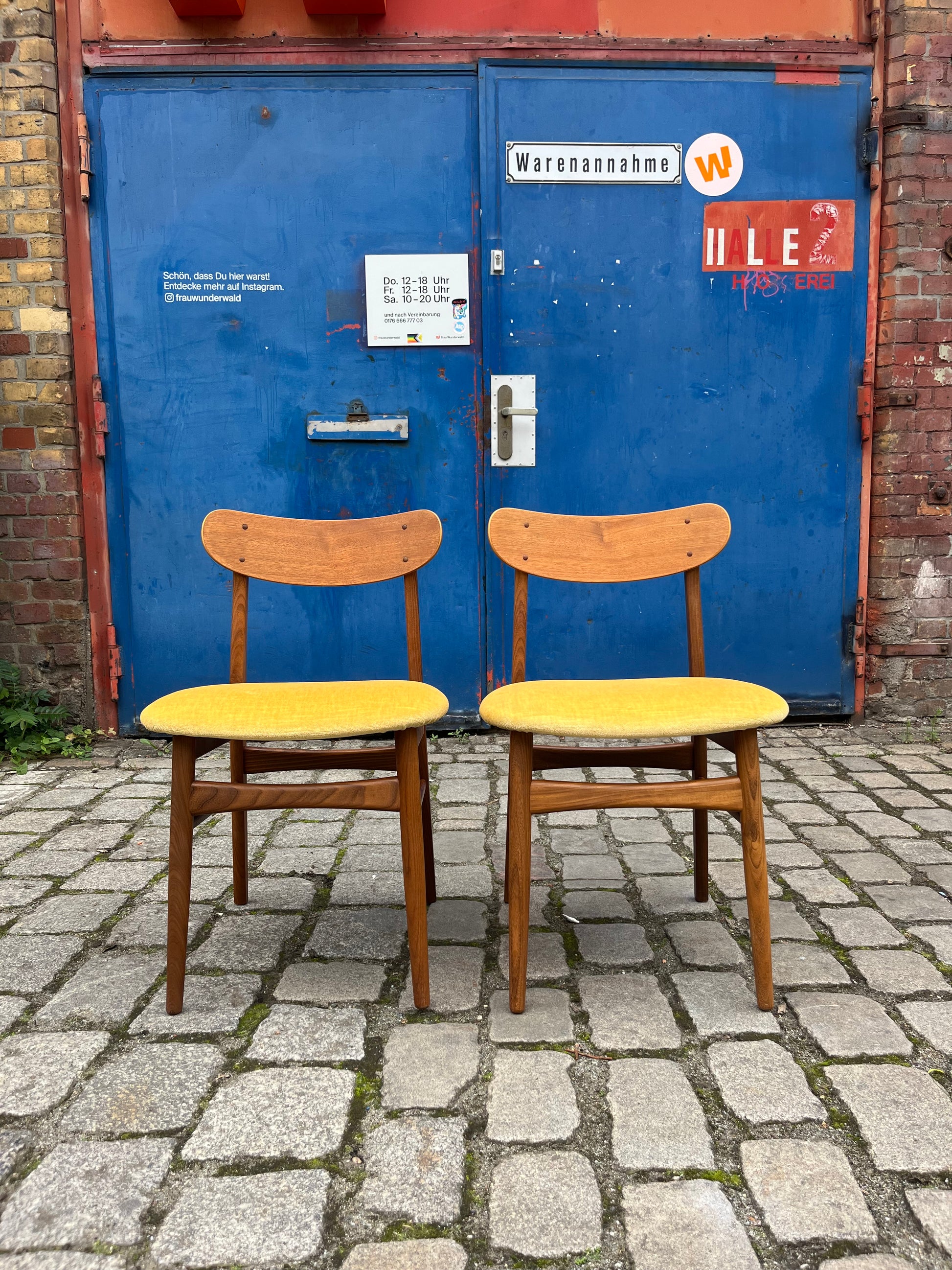 Polsterstuhl gelb Samt Teak