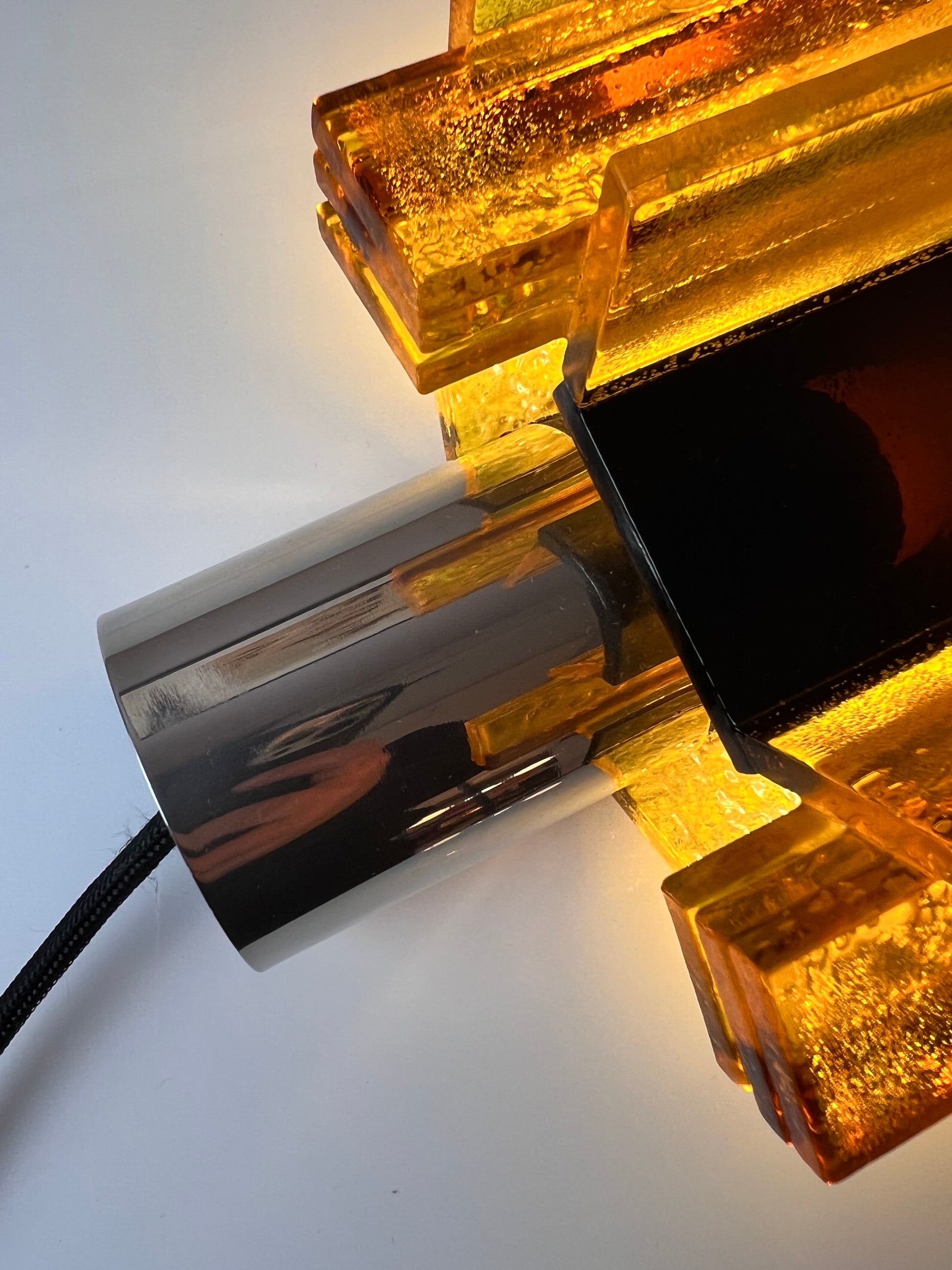 Wandlampe gelb schwarz von Claus Bolby für Cebo