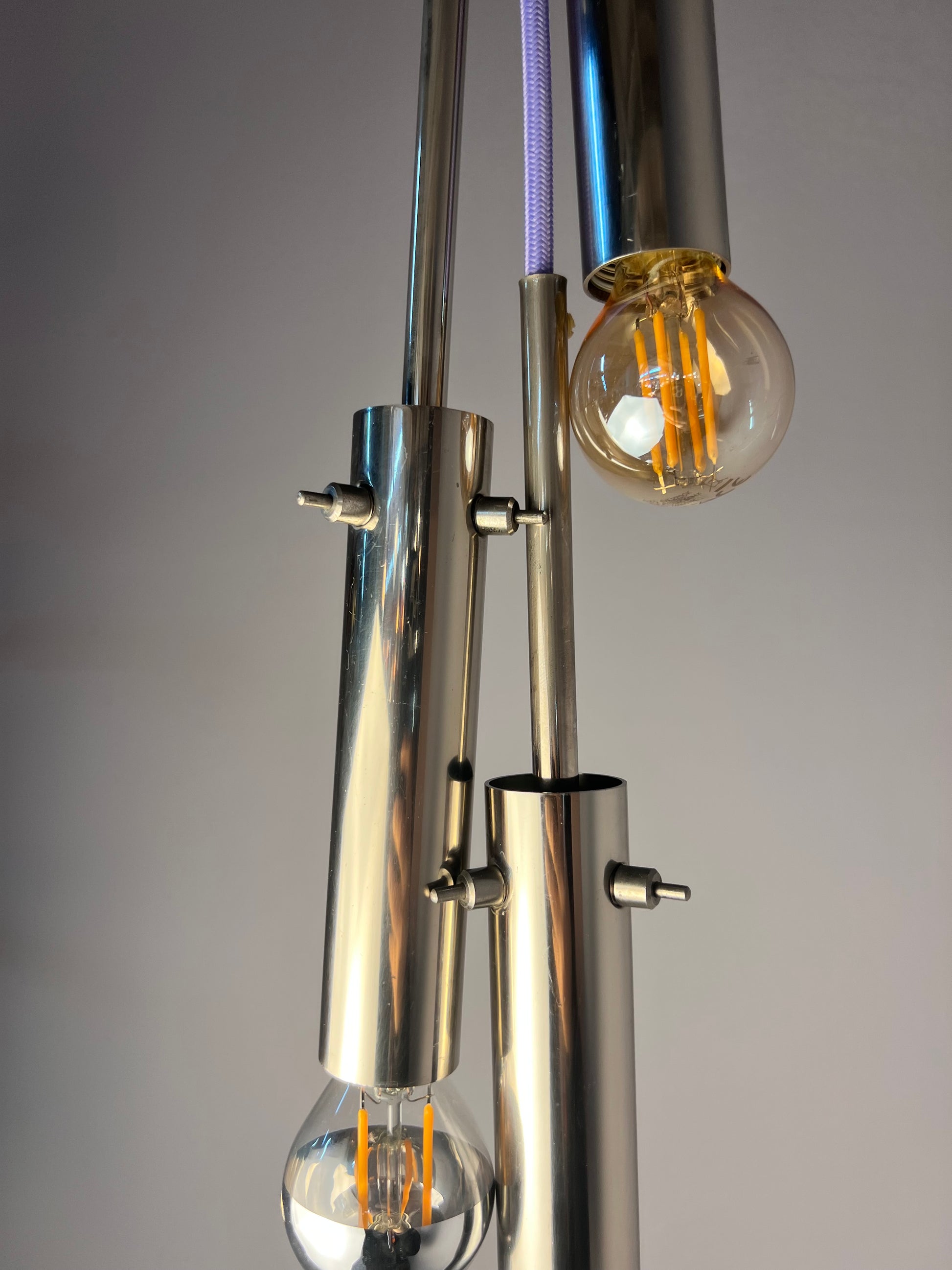 Hängelampe Chrom mit variablem Leuchtmittel